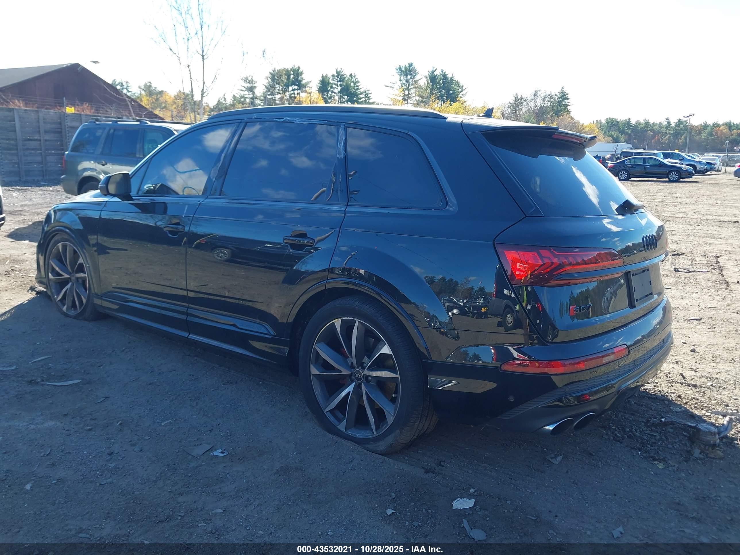 AUDI SQ7 image 3