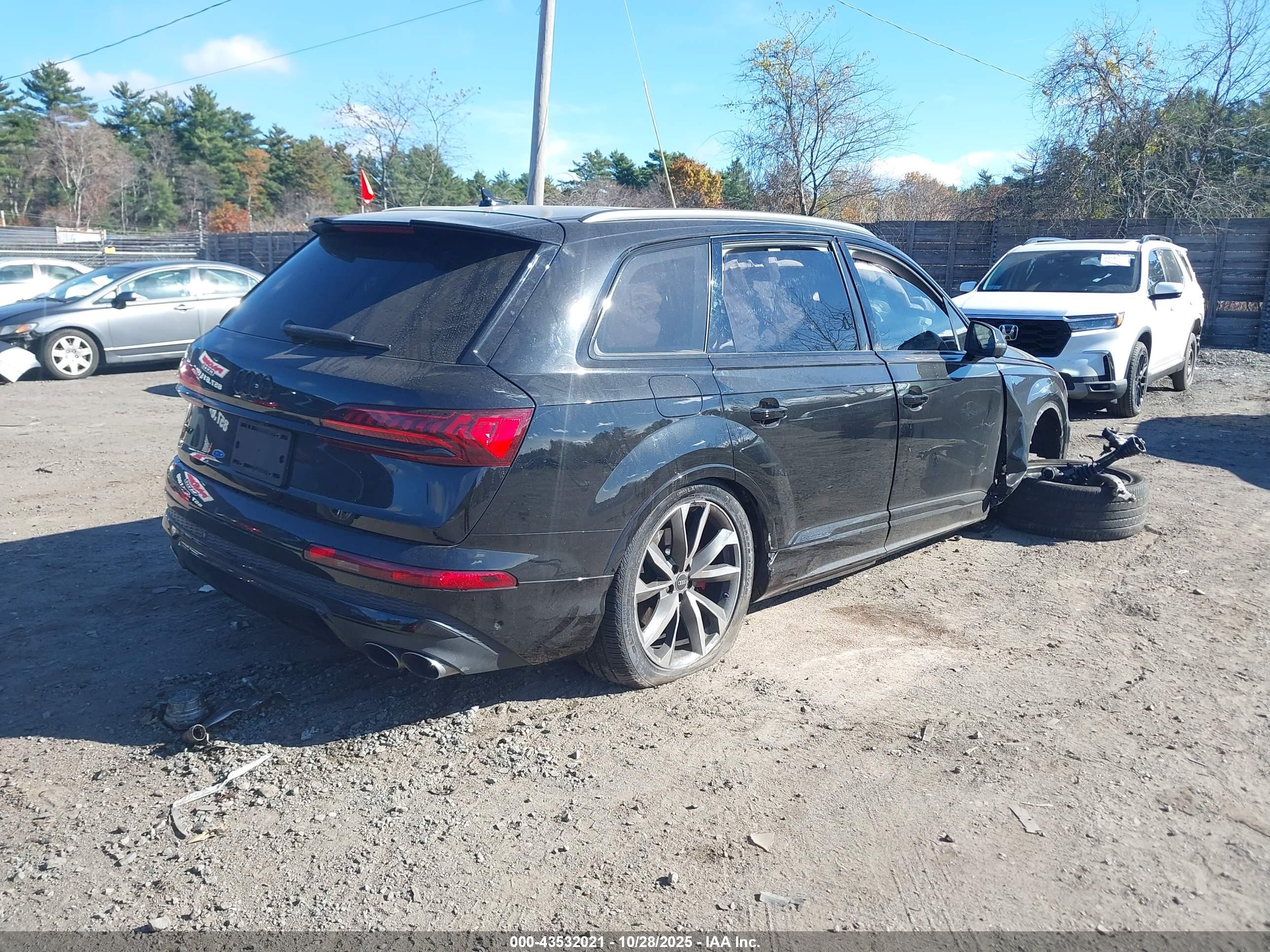 AUDI SQ7 image 4