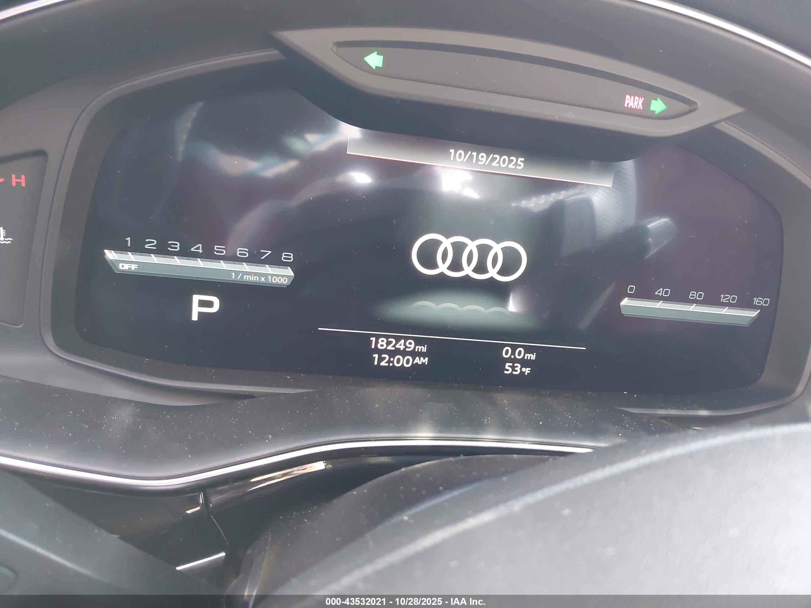 AUDI SQ7 image 7