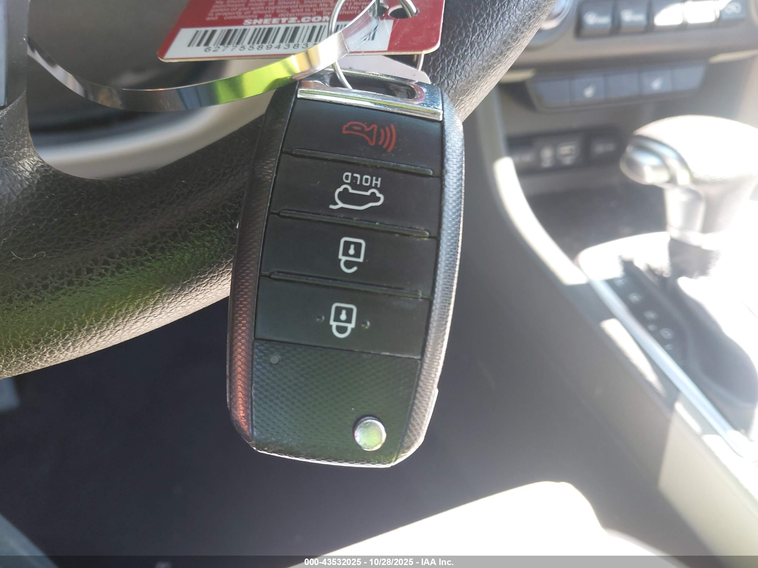 KIA SPORTAGE image 11