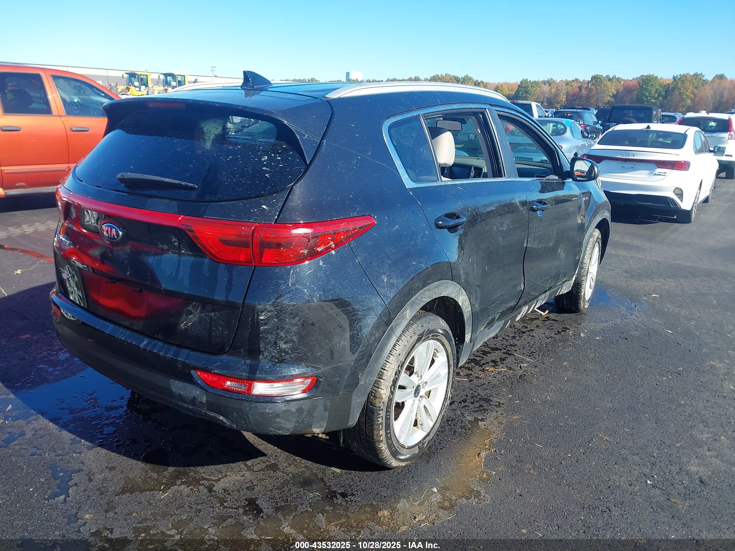KIA SPORTAGE image 4