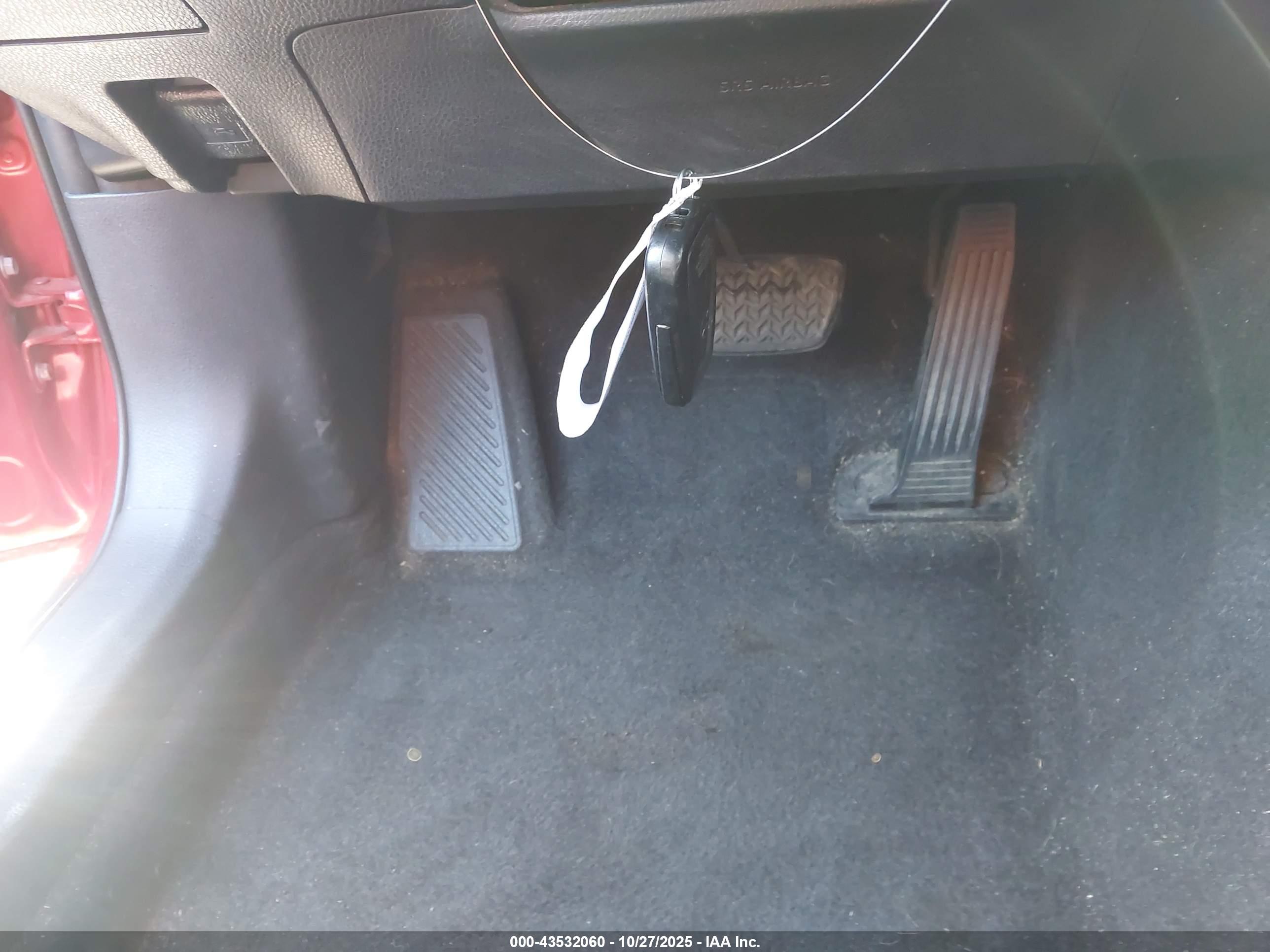 TOYOTA CAMRY image 11