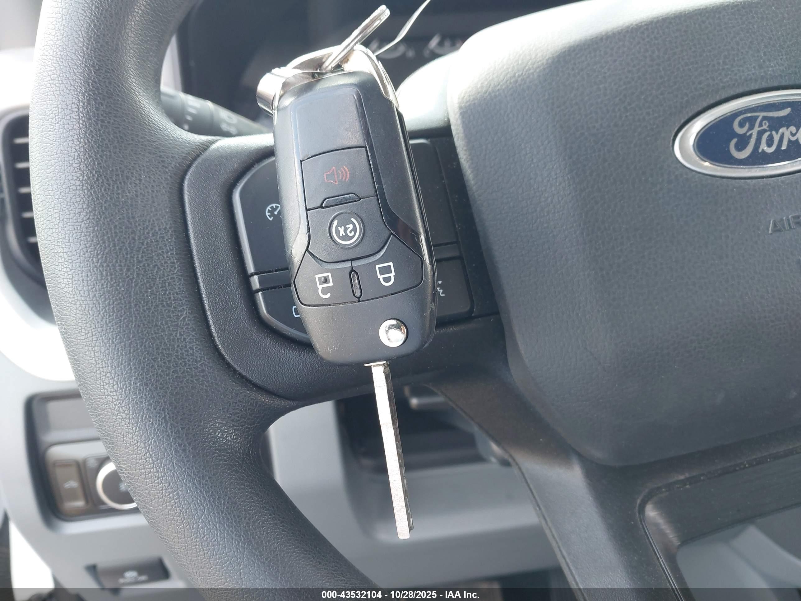 FORD F-250 image 11
