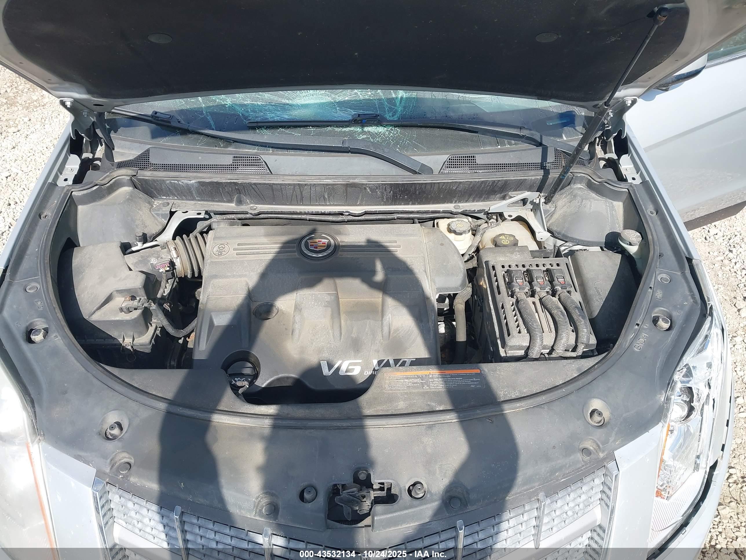 CADILLAC SRX image 10