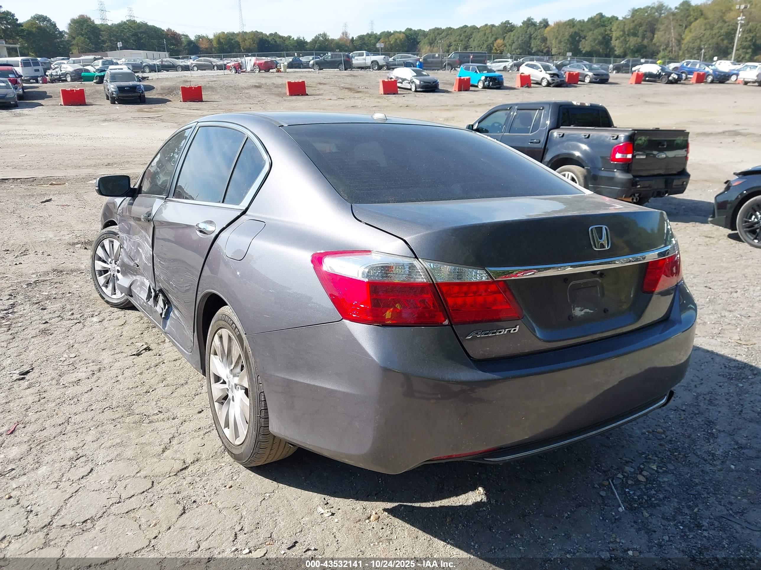 HONDA ACCORD image 3
