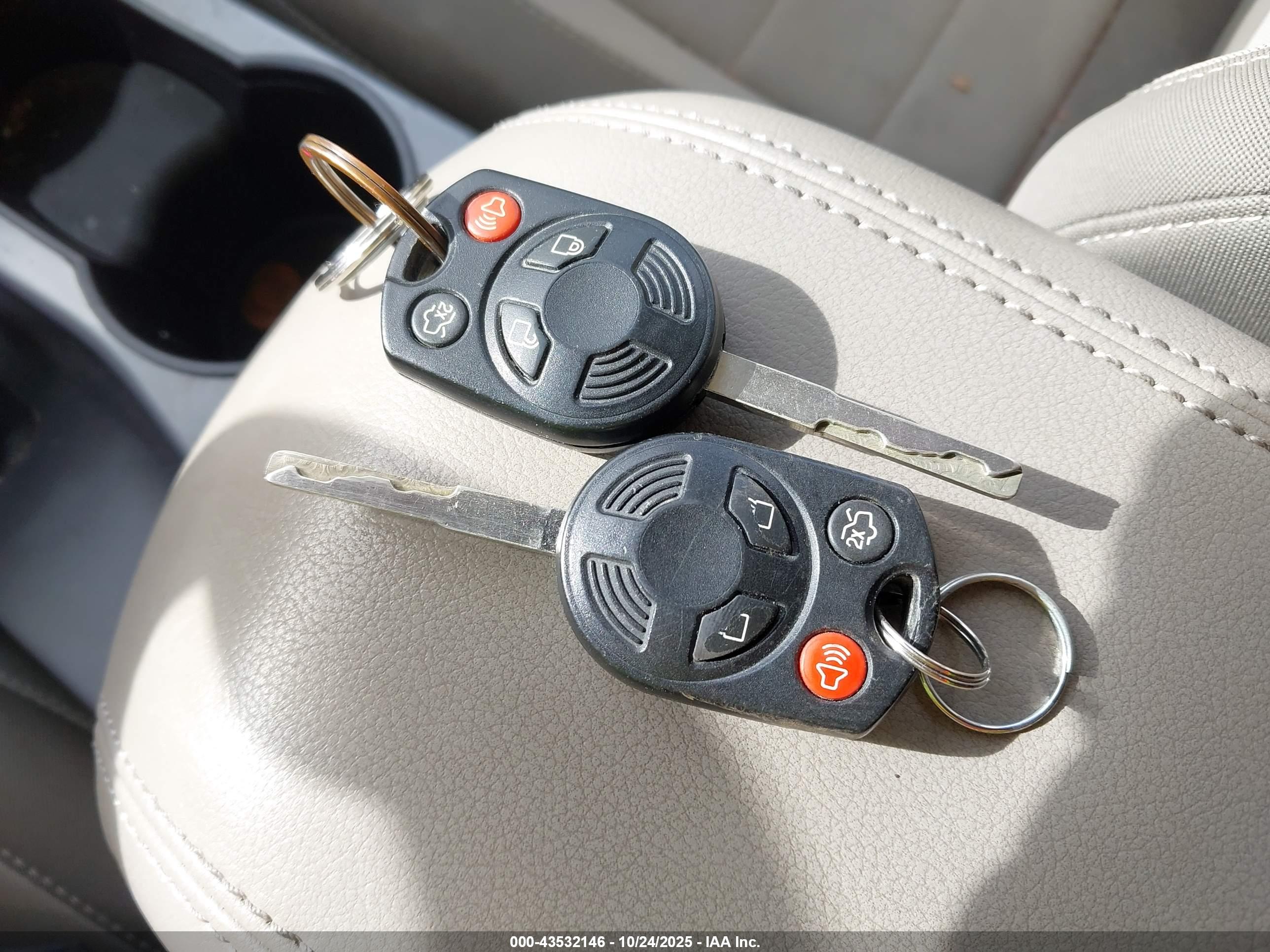 FORD ESCAPE image 11
