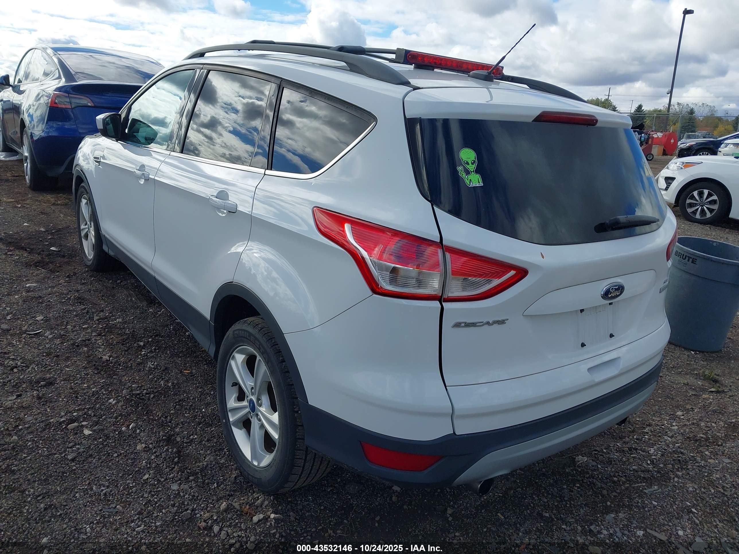 FORD ESCAPE image 3