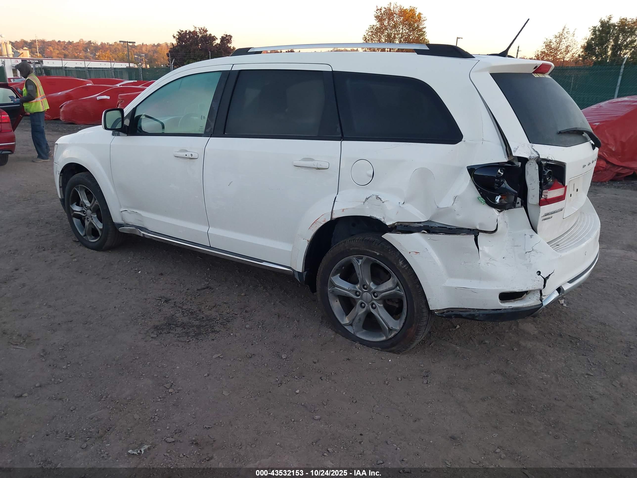 DODGE JOURNEY image 3