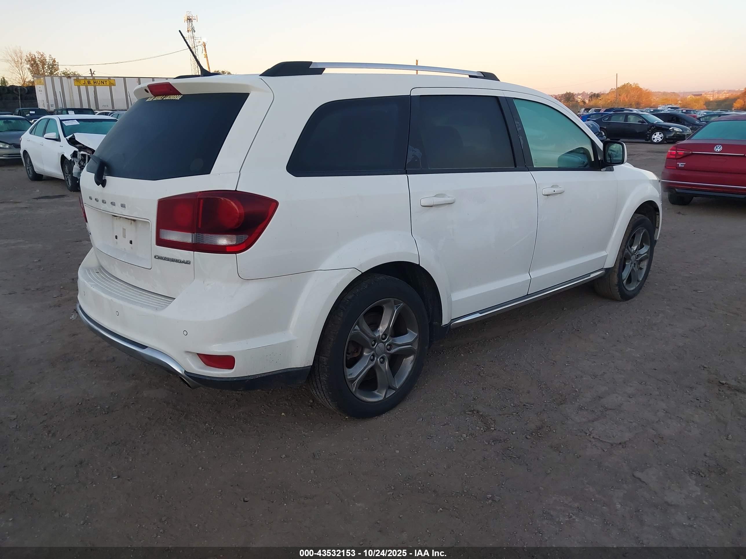 DODGE JOURNEY image 4