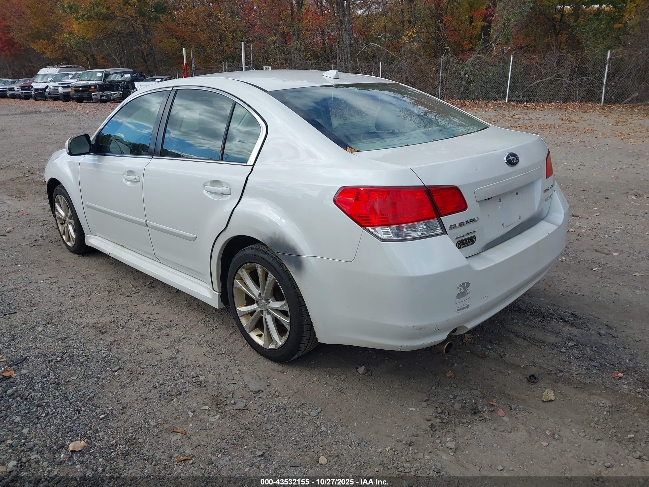 SUBARU LEGACY image 3