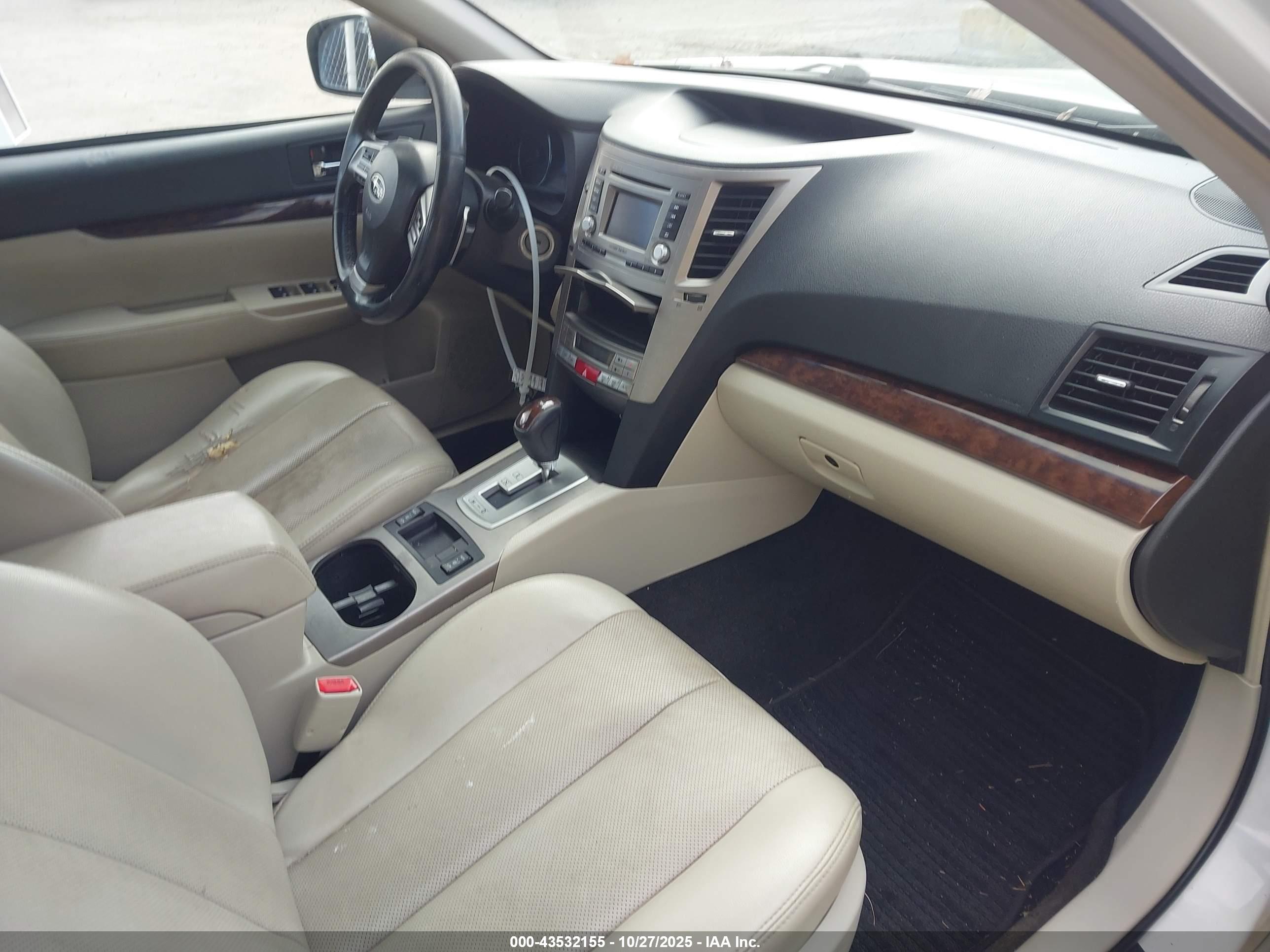 SUBARU LEGACY image 5