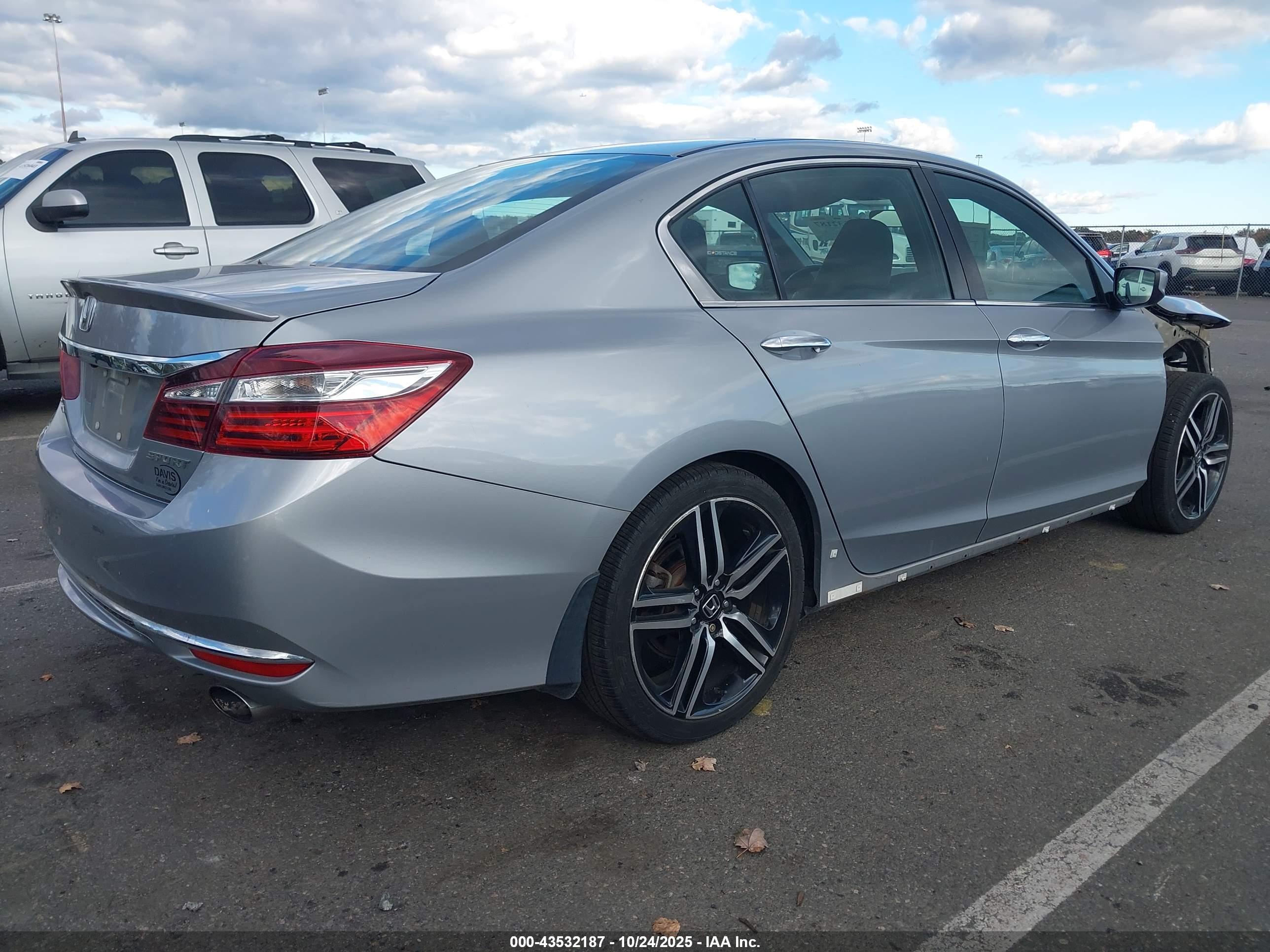 HONDA ACCORD image 4