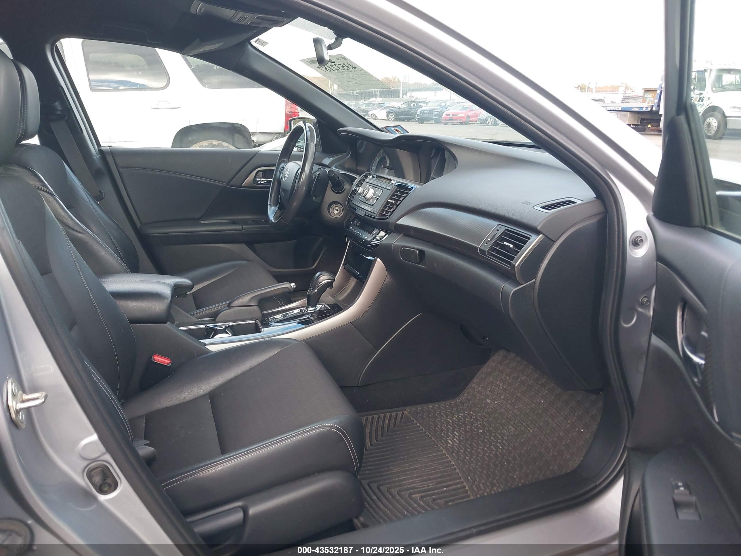 HONDA ACCORD image 5