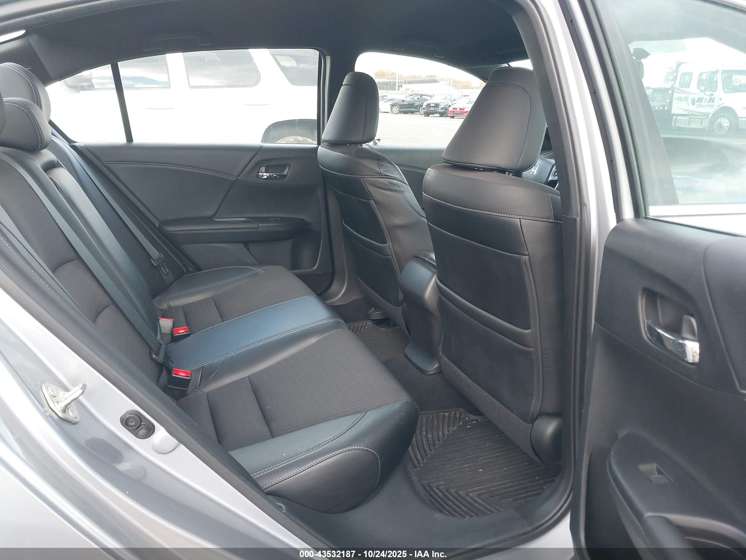HONDA ACCORD image 8