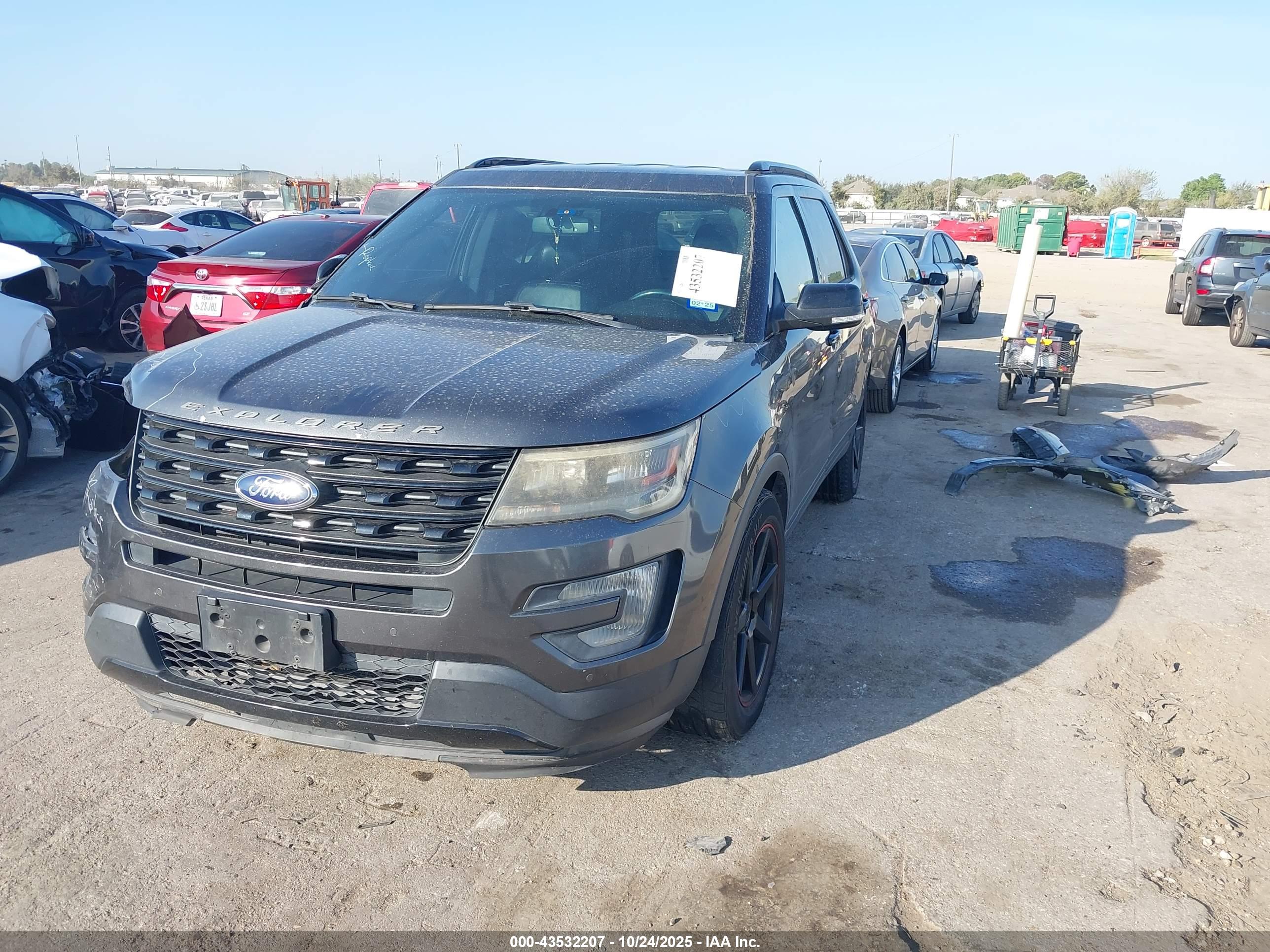 FORD EXPLORER image 2