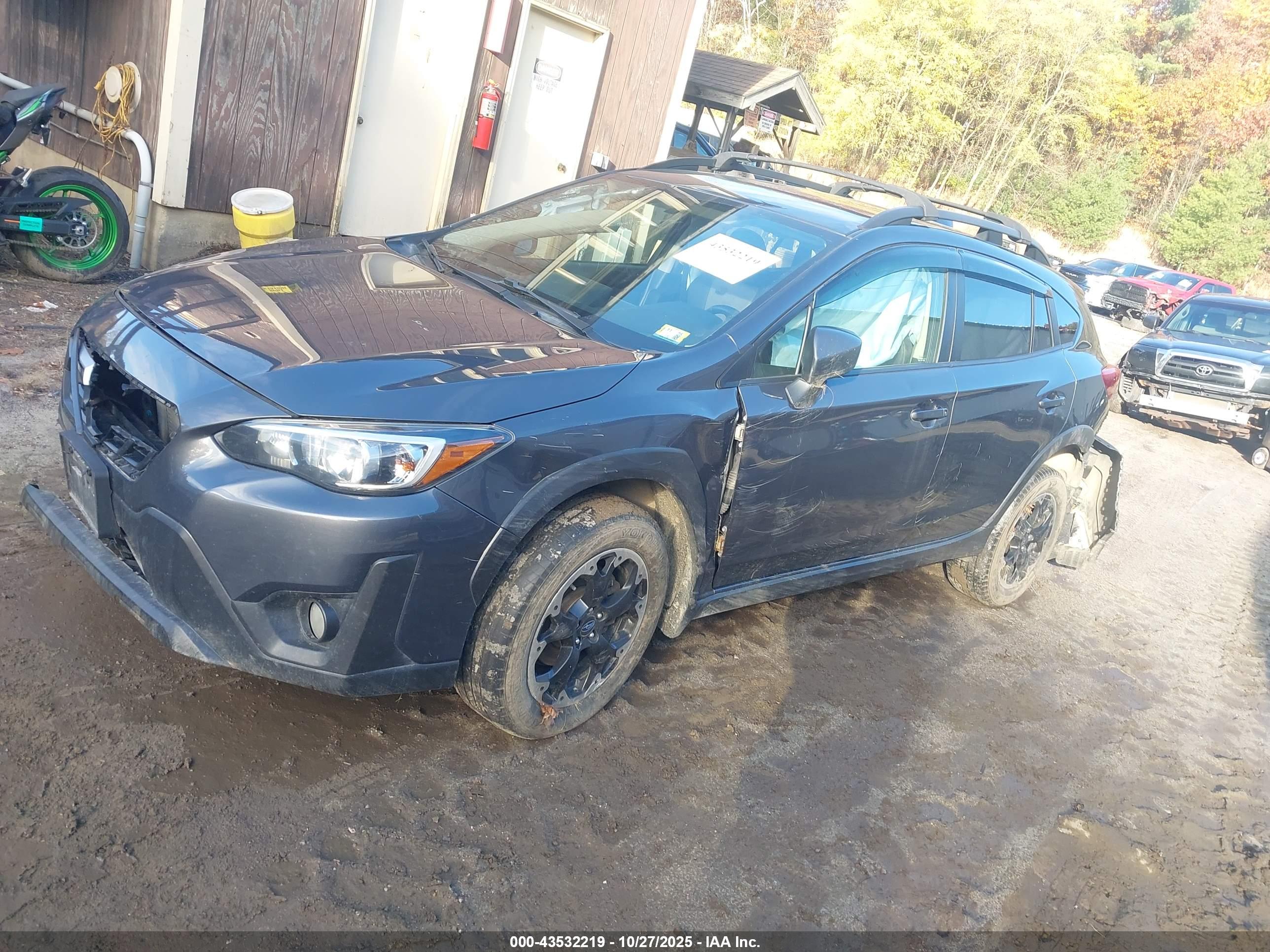 SUBARU CROSSTREK image 2