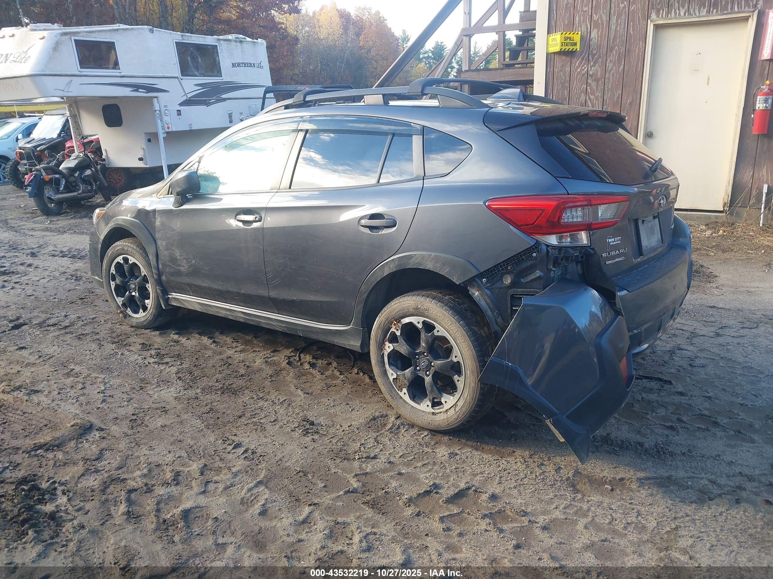 SUBARU CROSSTREK image 3