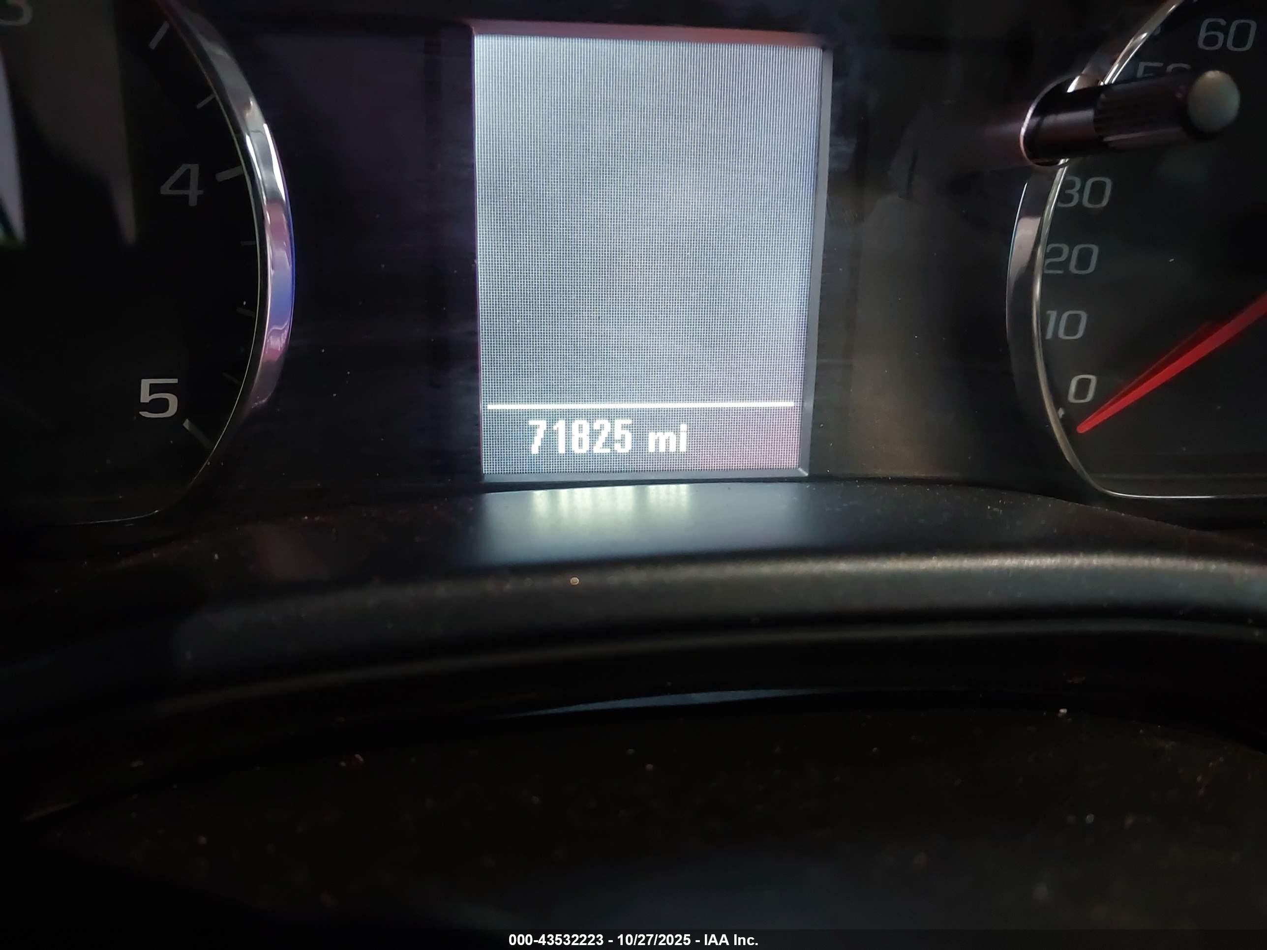 CHEVROLET SILVERADO image 6