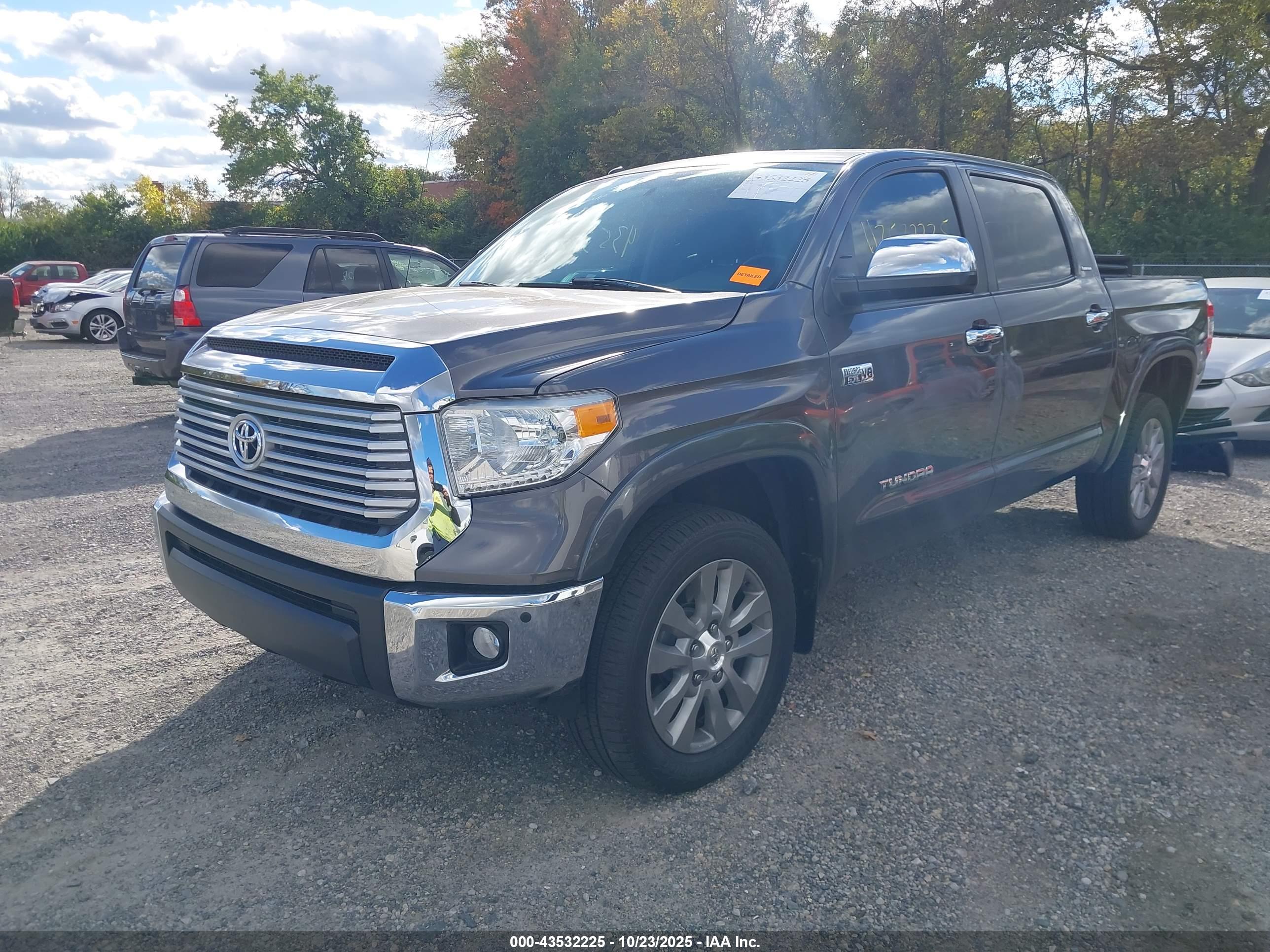 TOYOTA TUNDRA image 2