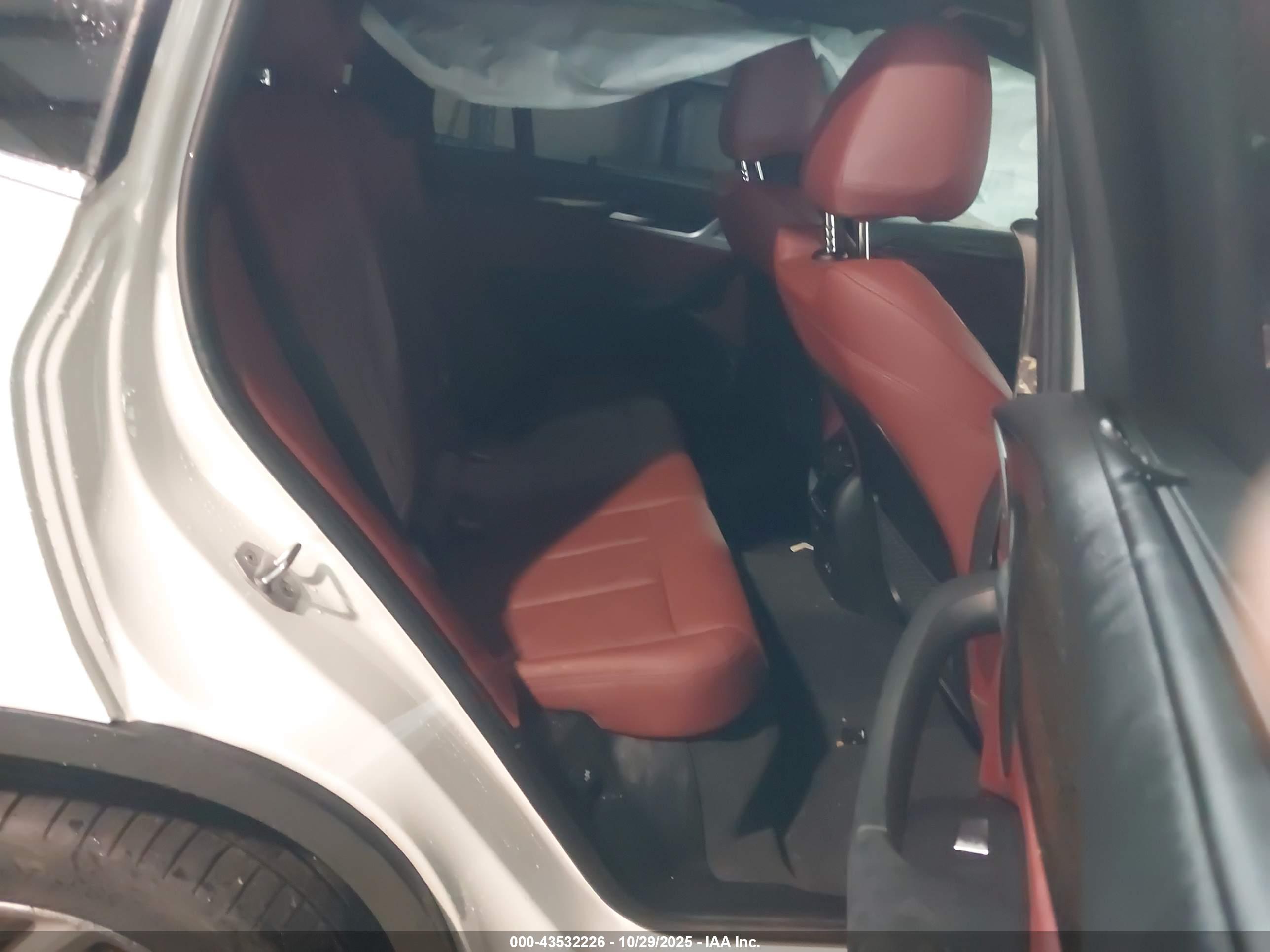 BMW X3 image 8