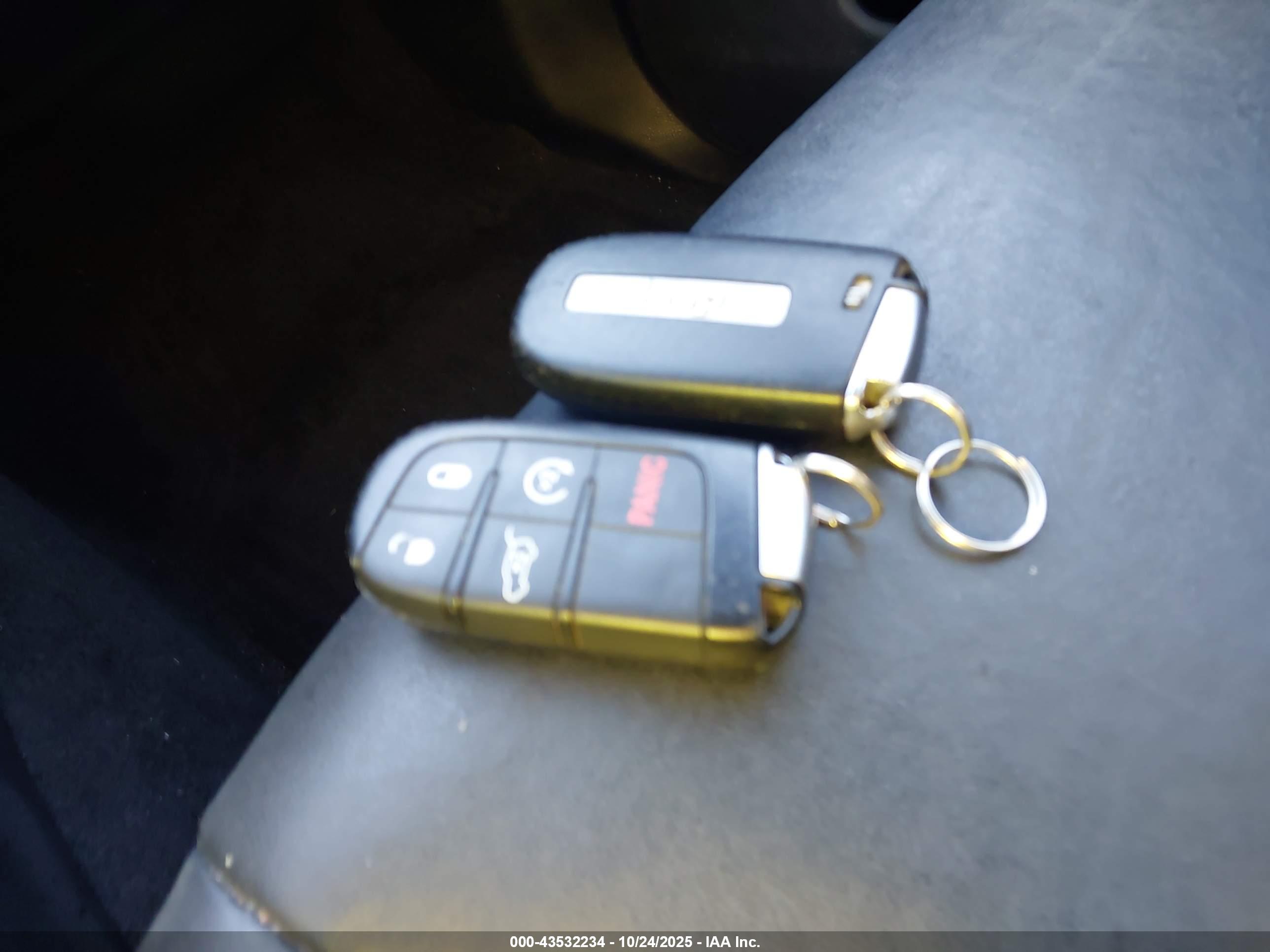 JEEP GRAND image 11