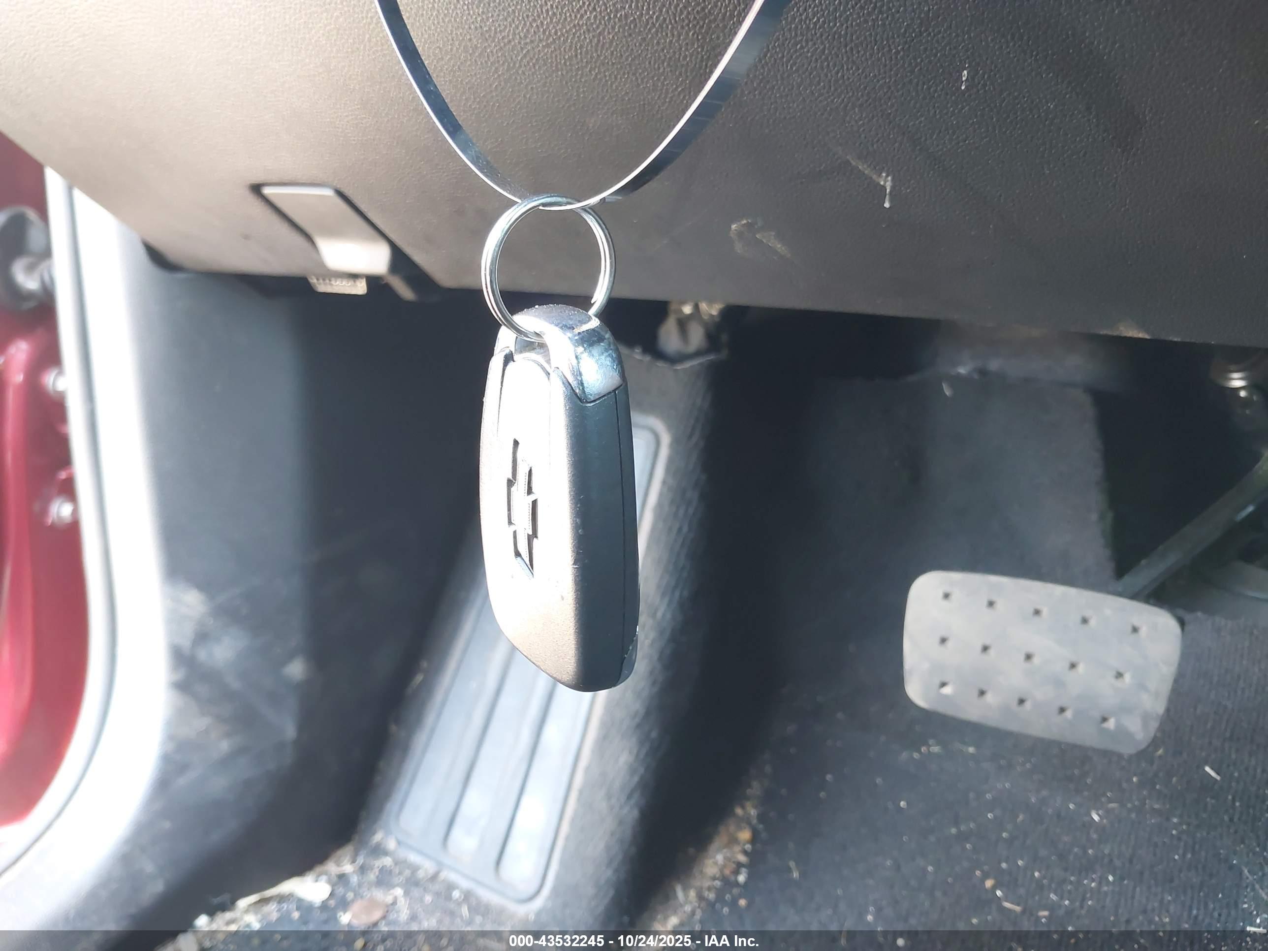 CHEVROLET TRAVERSE image 11