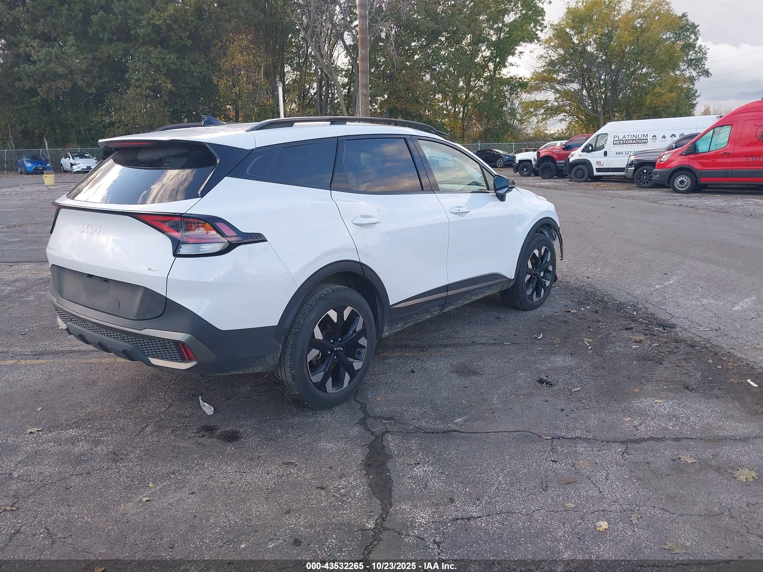 KIA SPORTAGE image 4