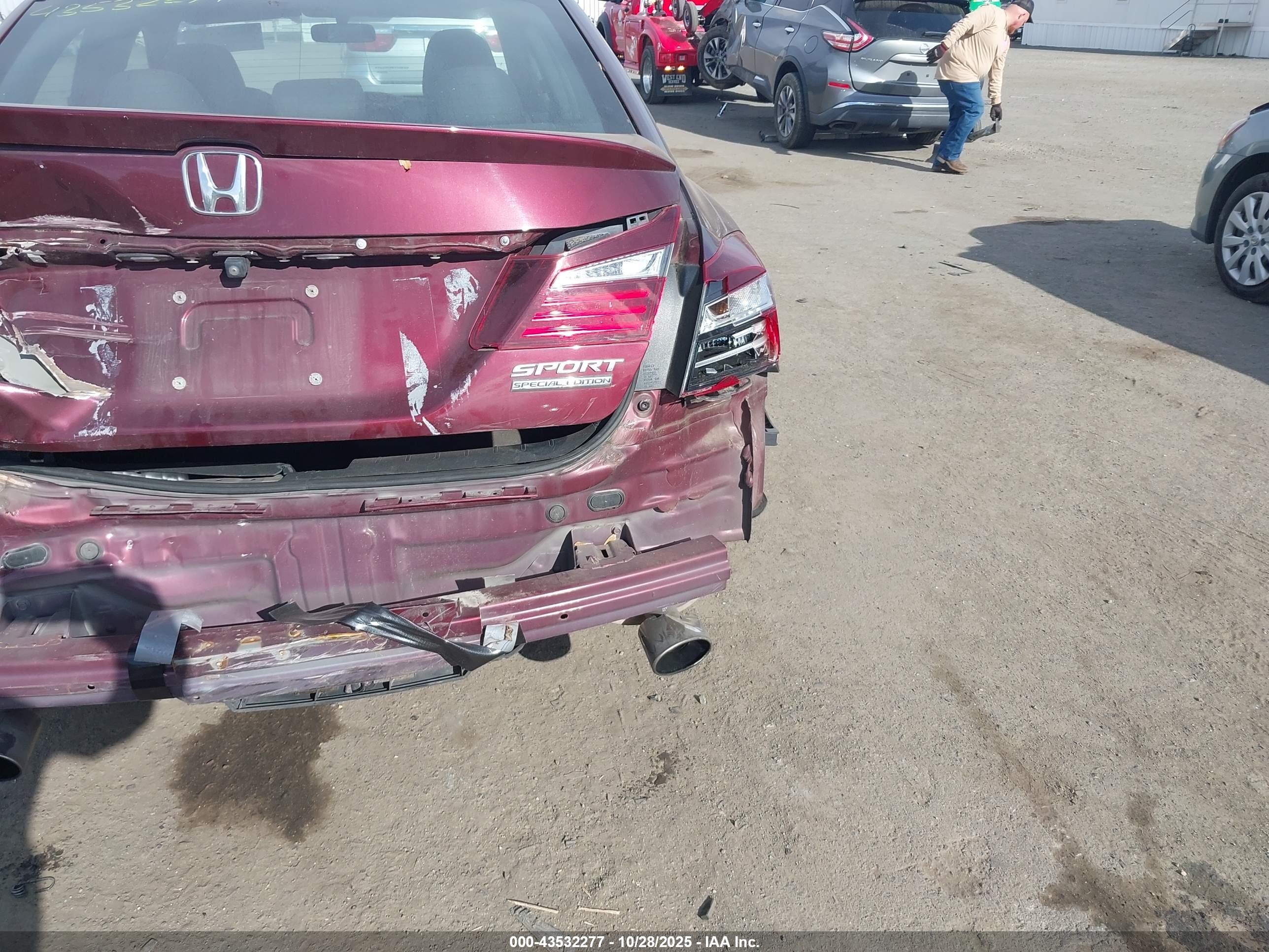 HONDA ACCORD image 6