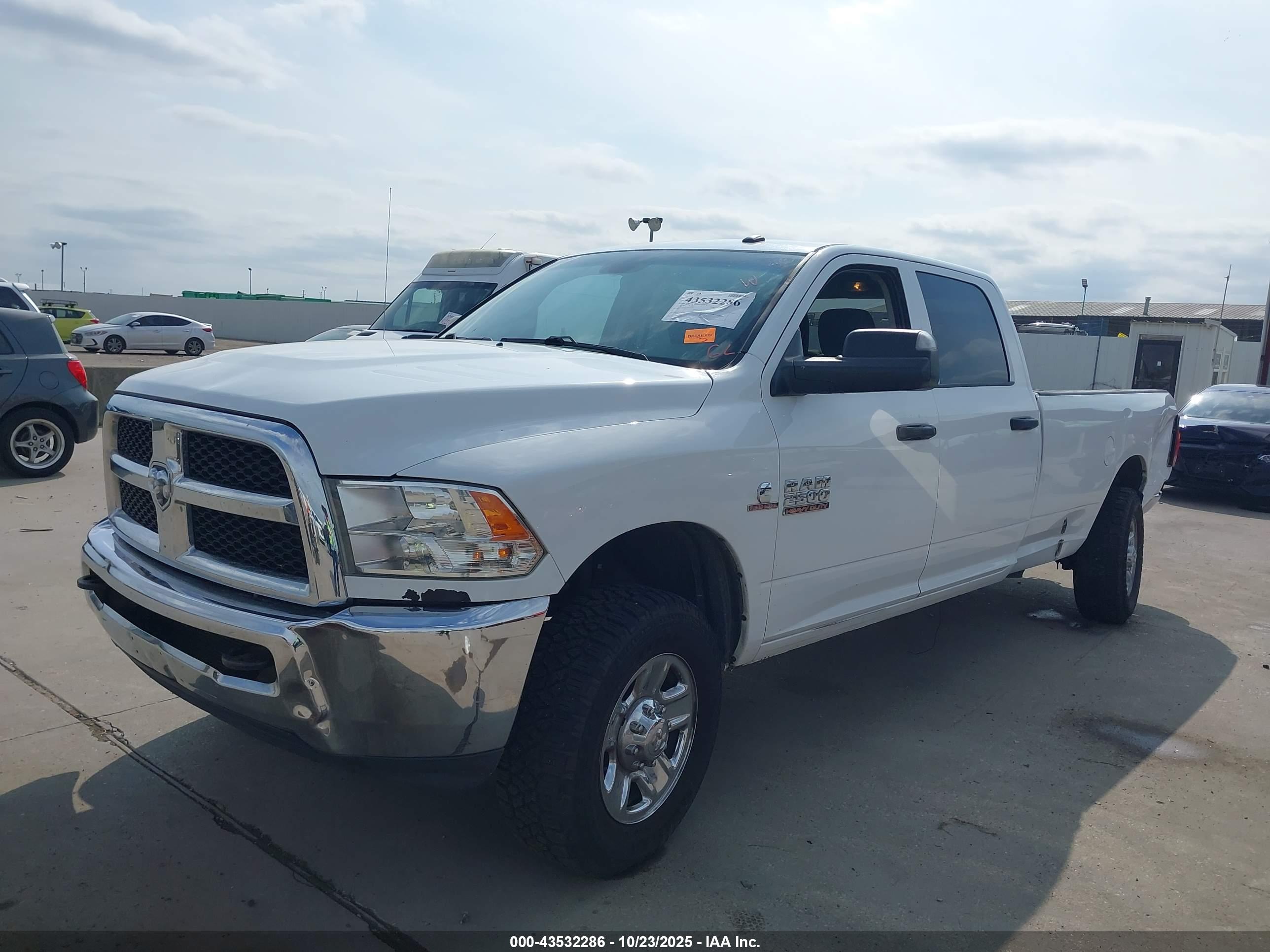 RAM 2500 image 2