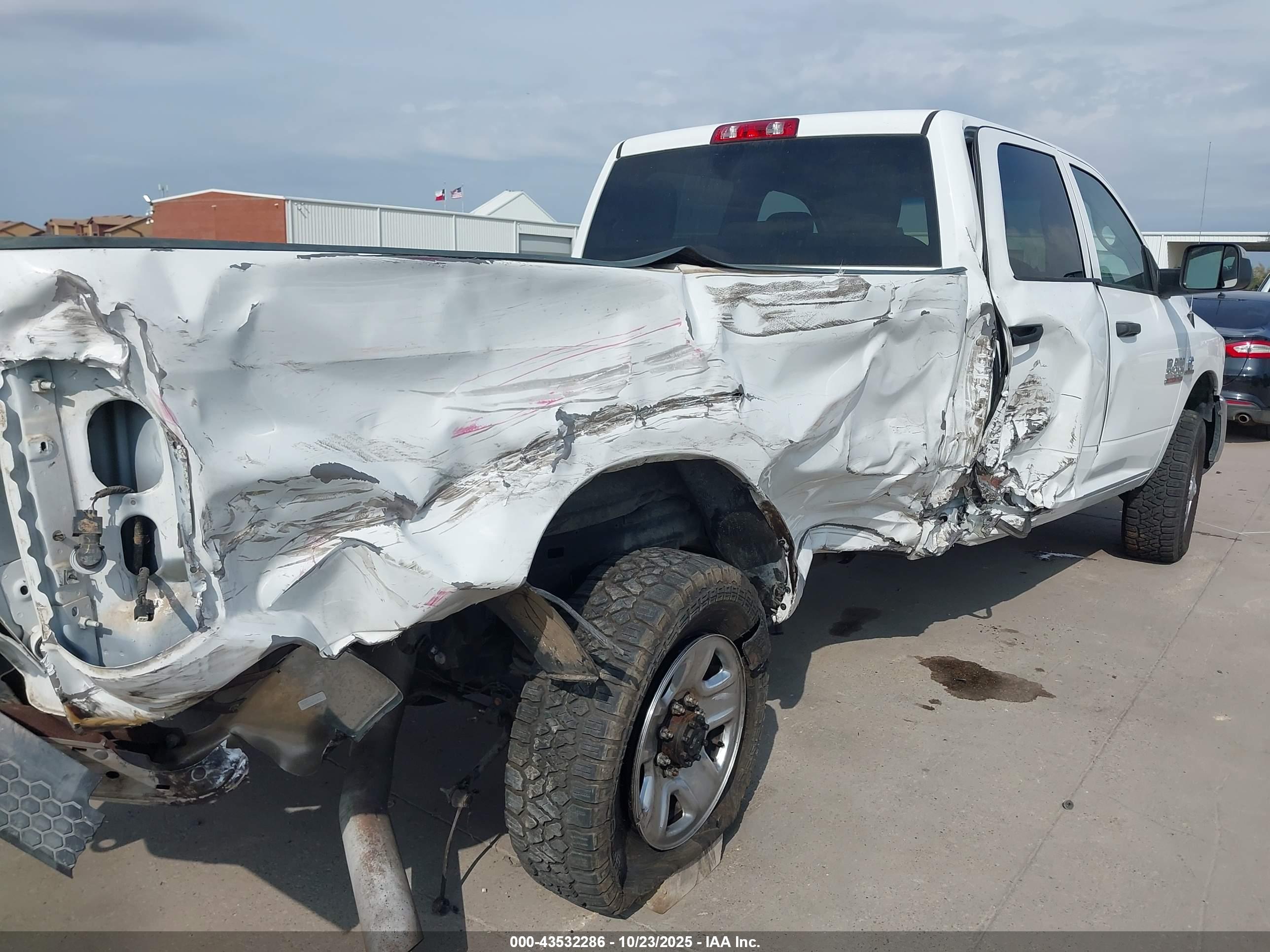 RAM 2500 image 6