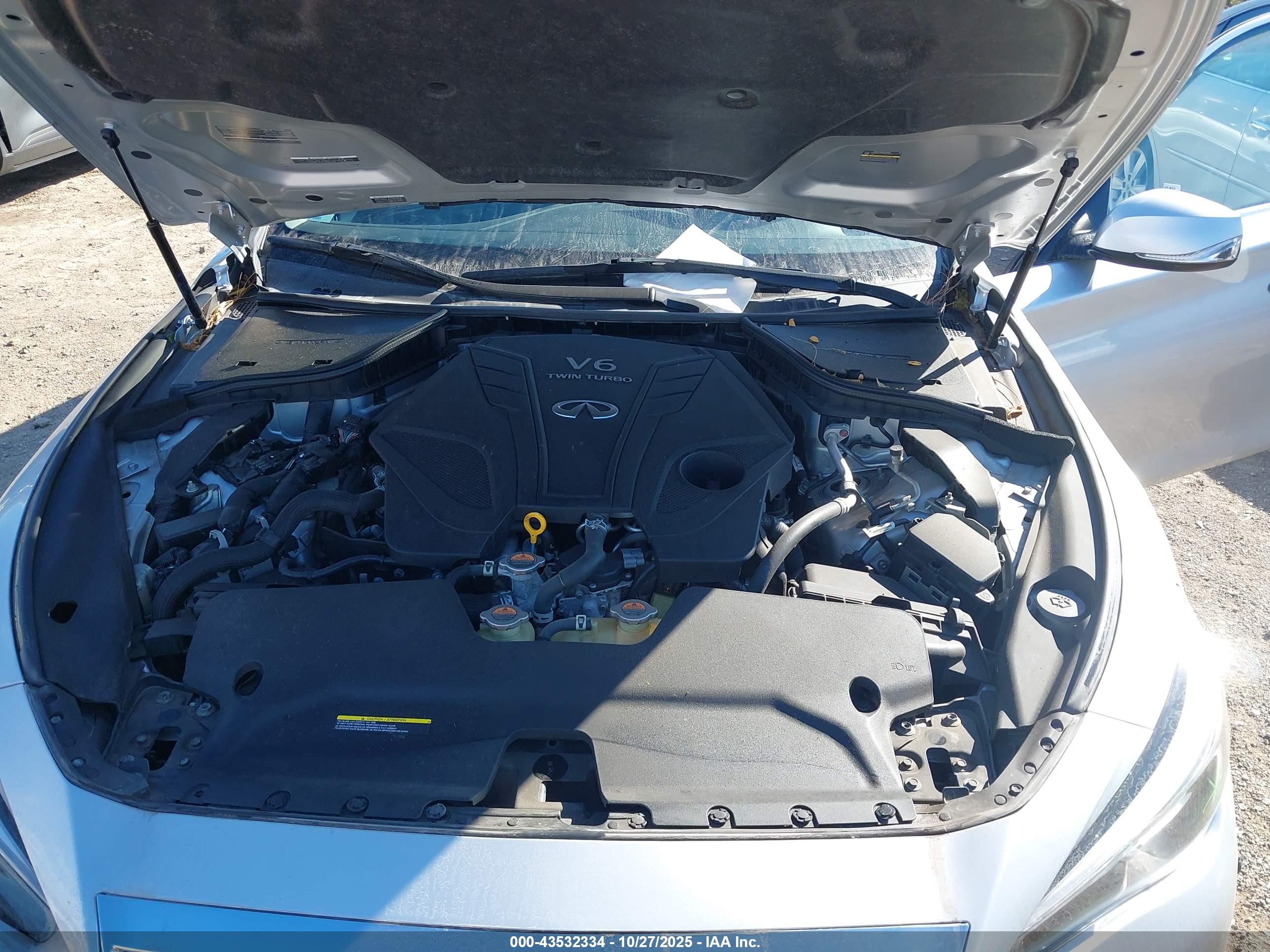 INFINITI Q50 image 10