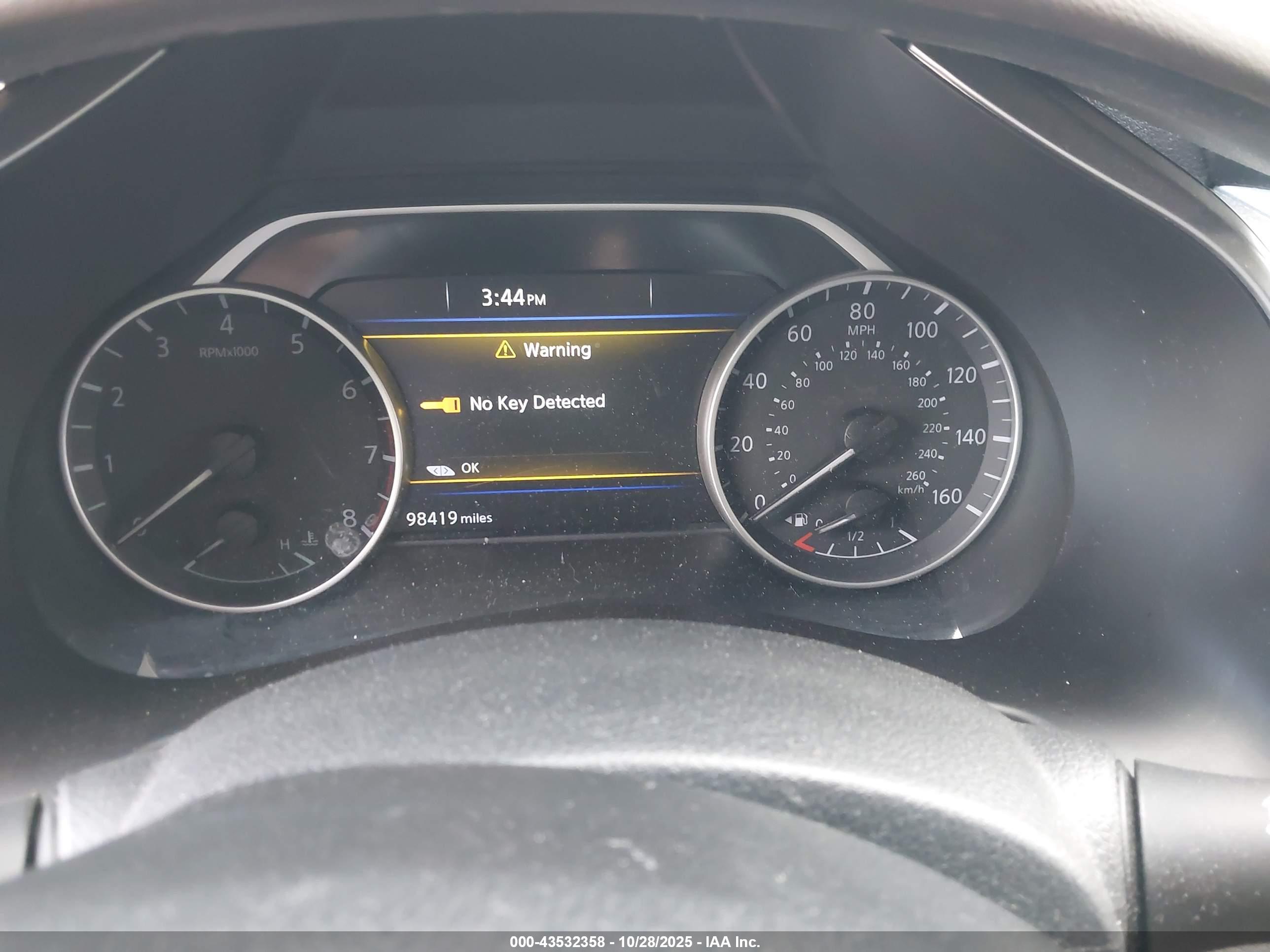 NISSAN MURANO image 7