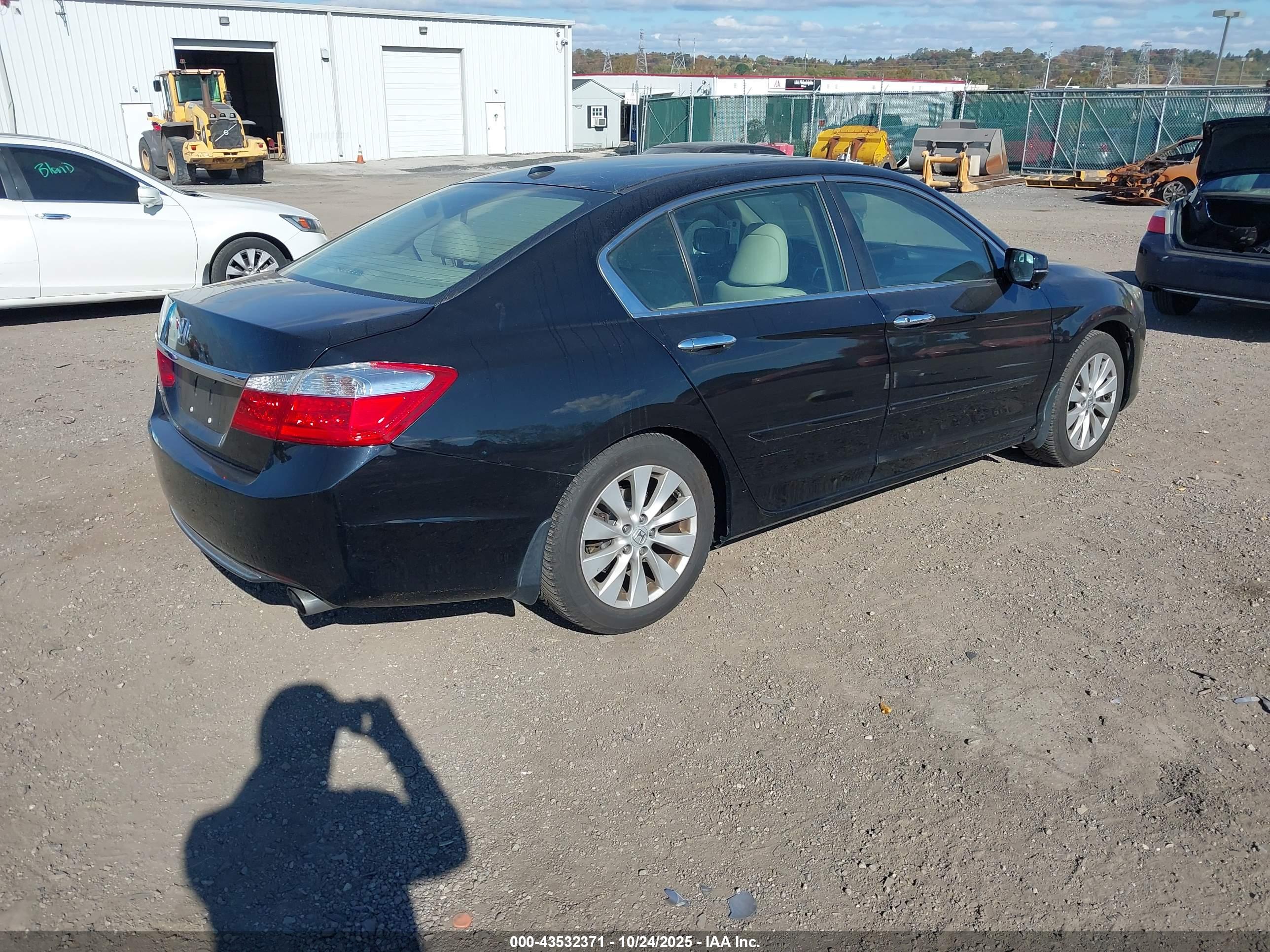 HONDA ACCORD image 4