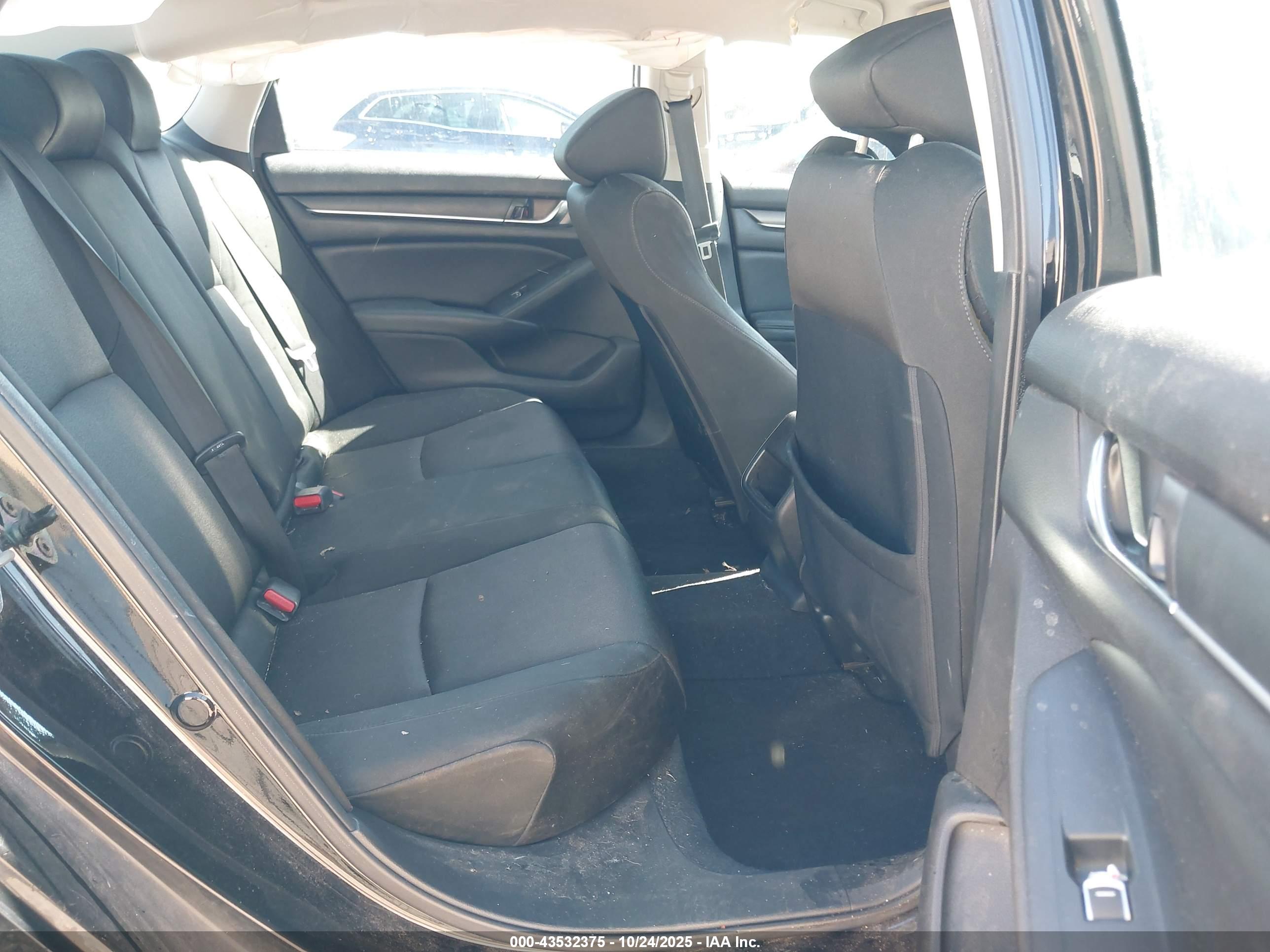 HONDA ACCORD image 8