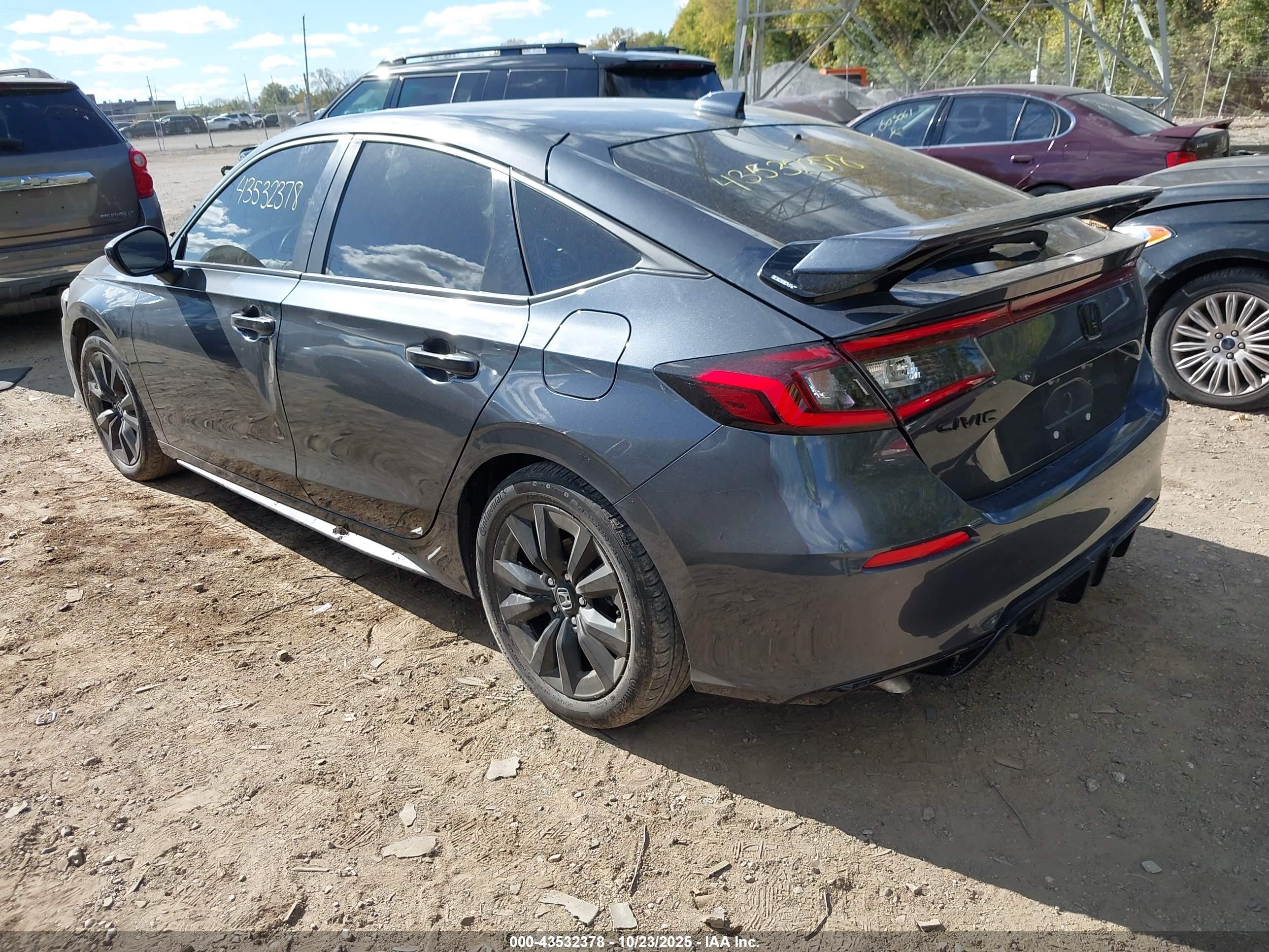 HONDA CIVIC image 3