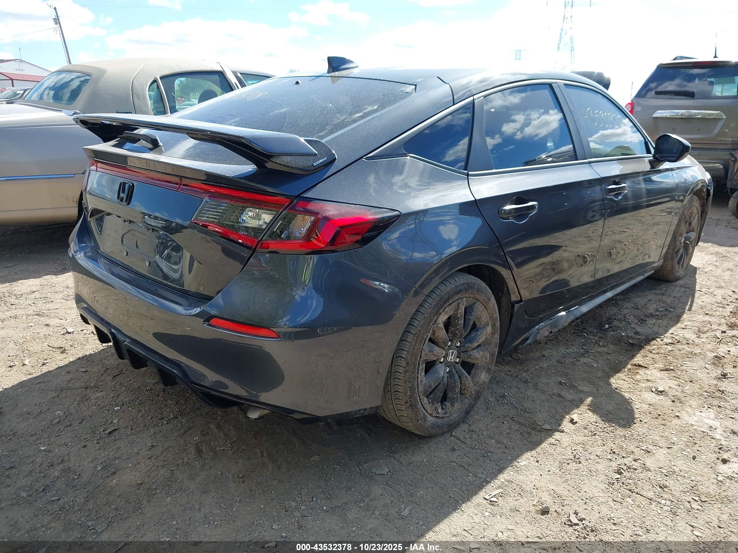HONDA CIVIC image 4