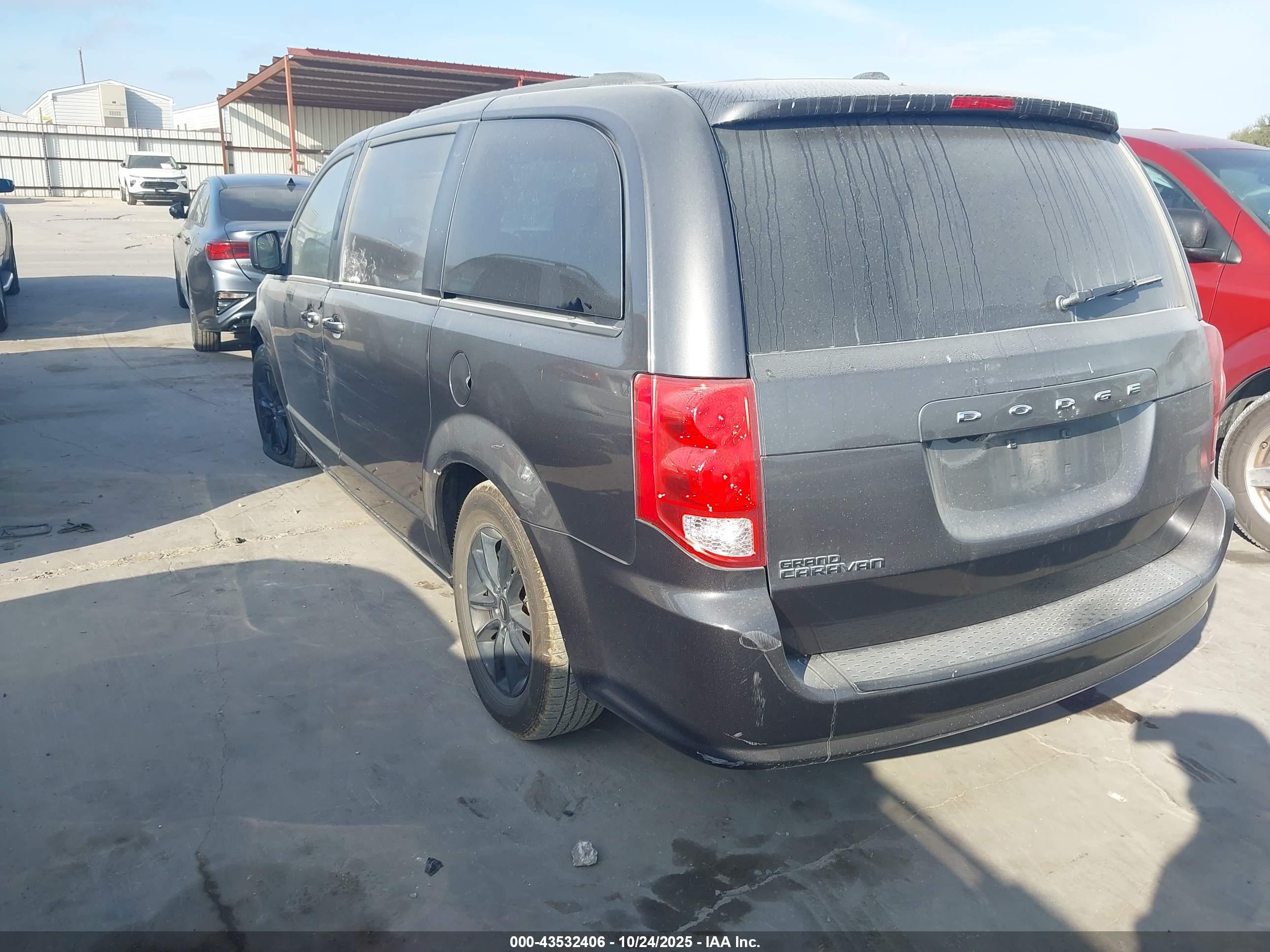 DODGE GRAND image 3