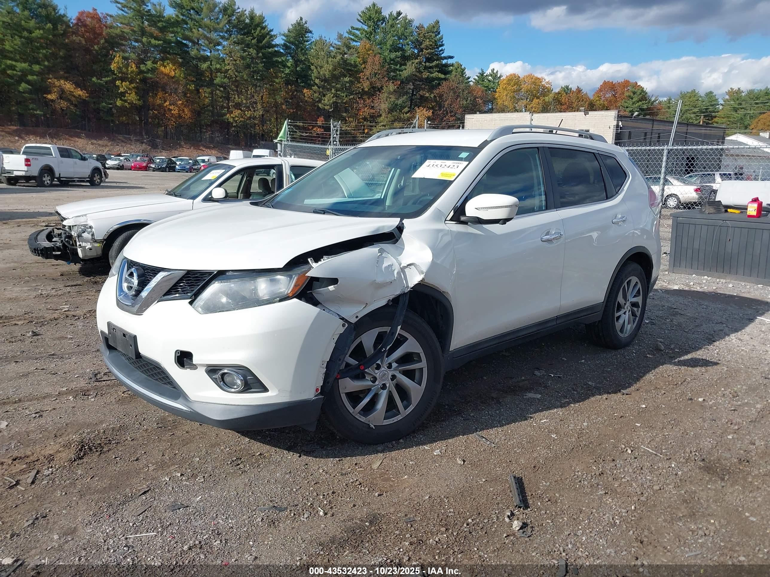 NISSAN ROGUE image 2