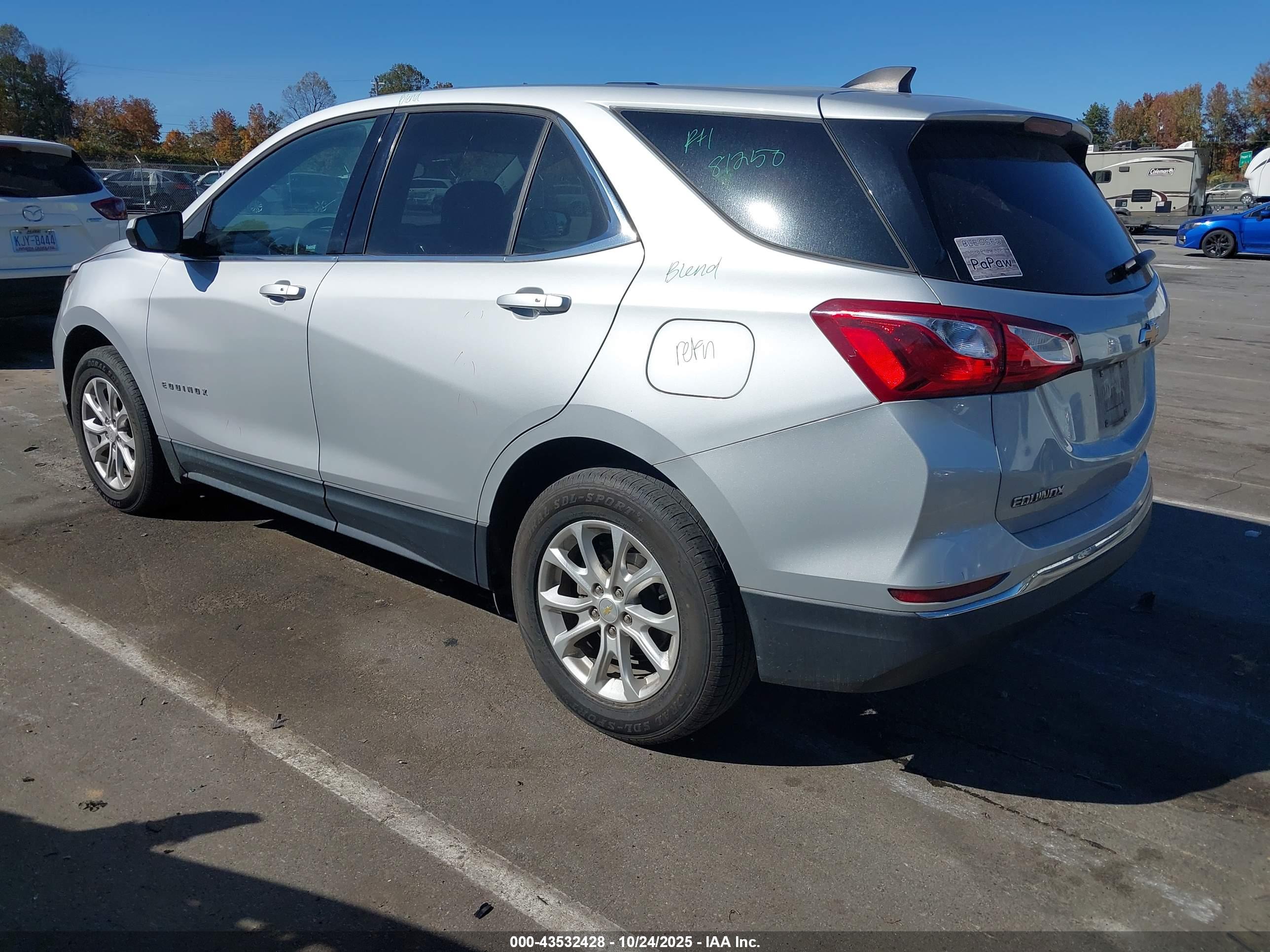 CHEVROLET EQUINOX image 3