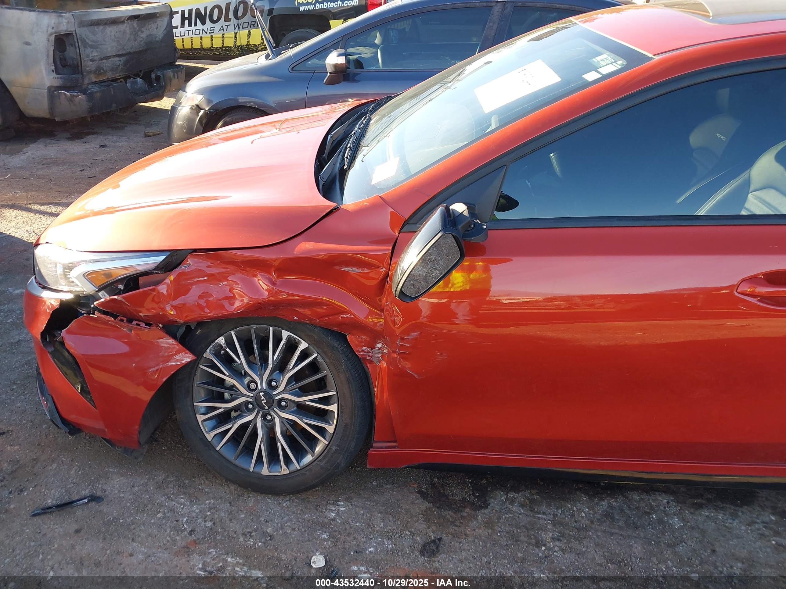 KIA FORTE image 6