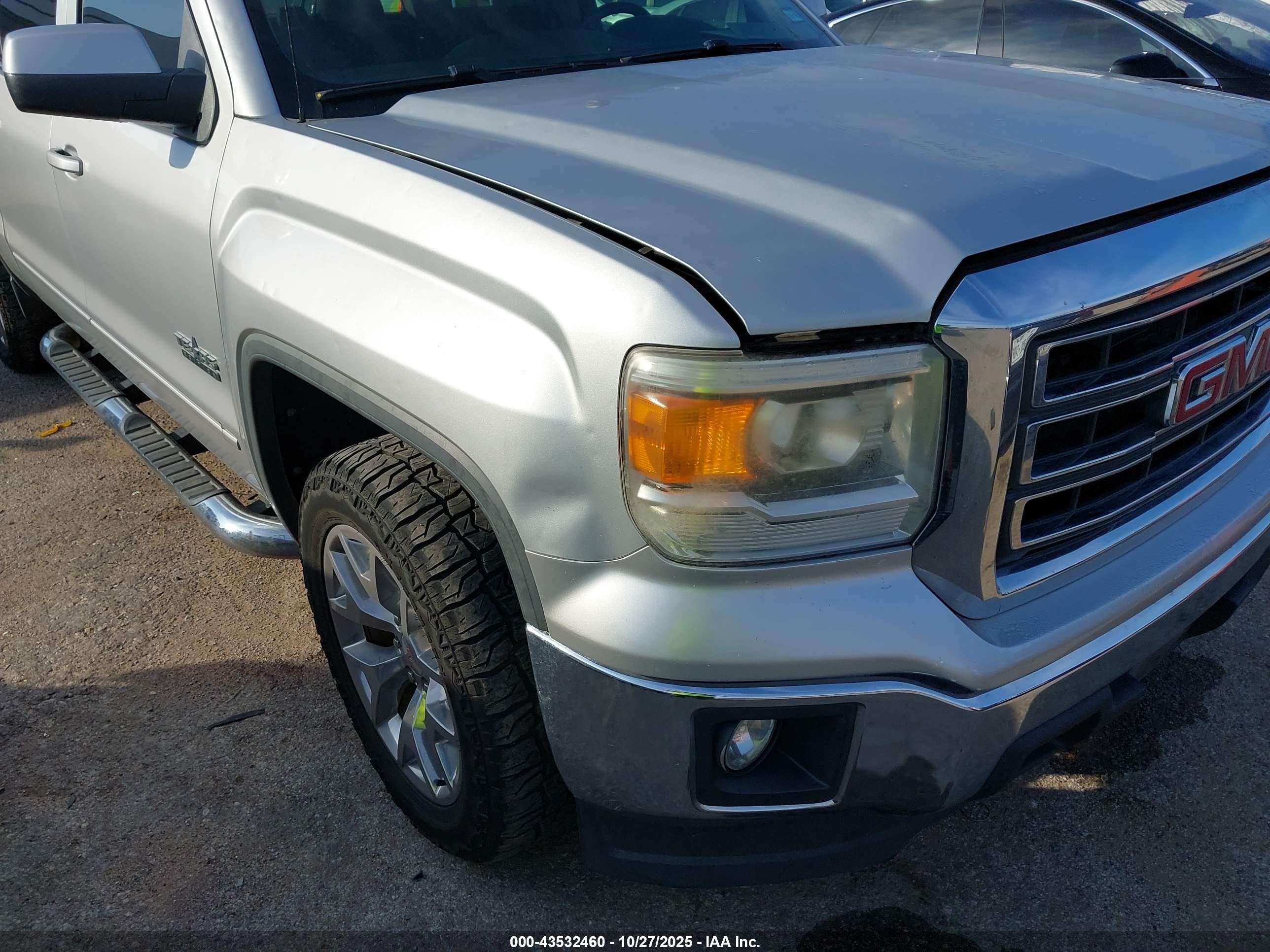 GMC SIERRA image 6