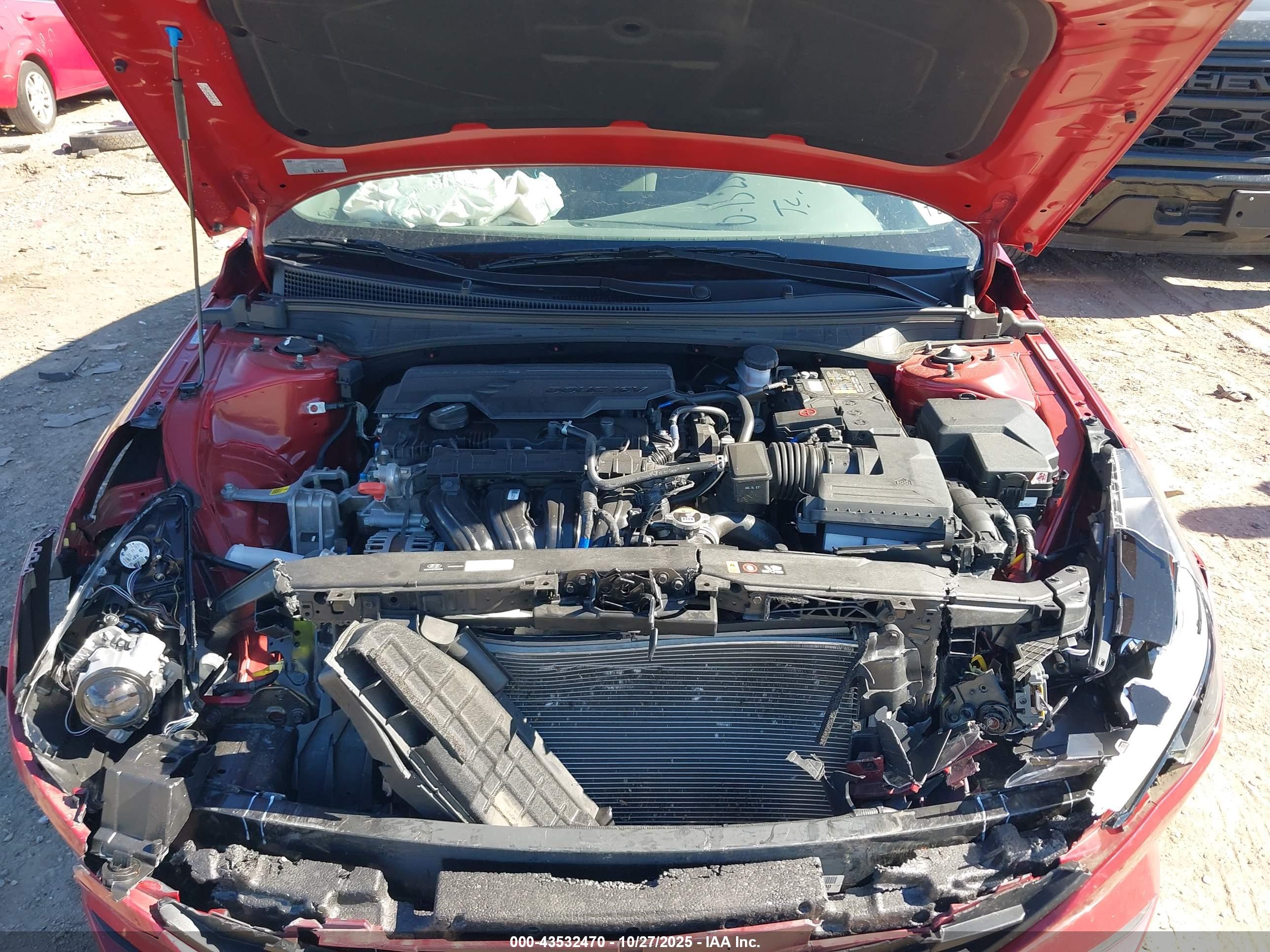 HYUNDAI ELANTRA image 10