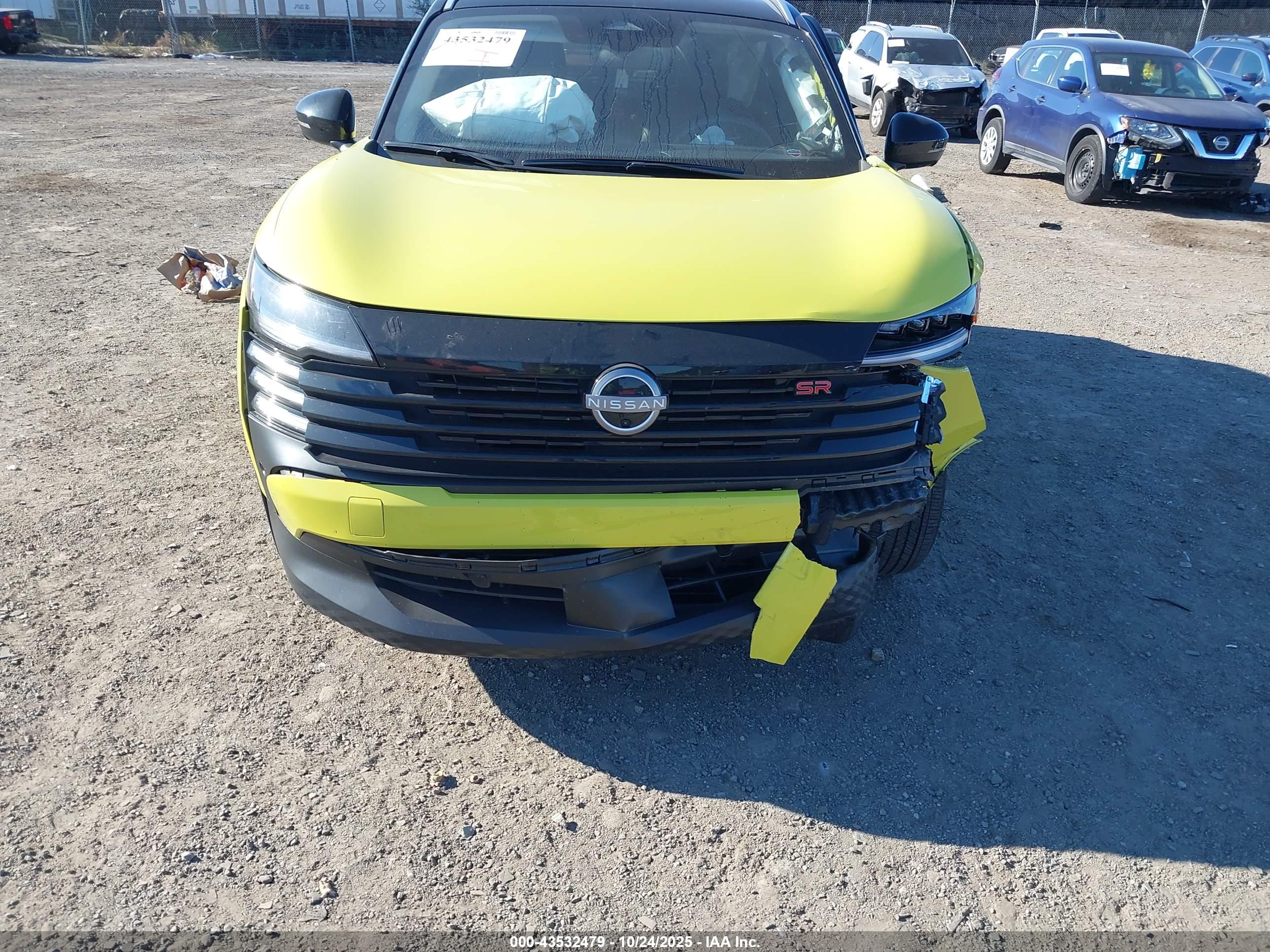 NISSAN KICKS image 6