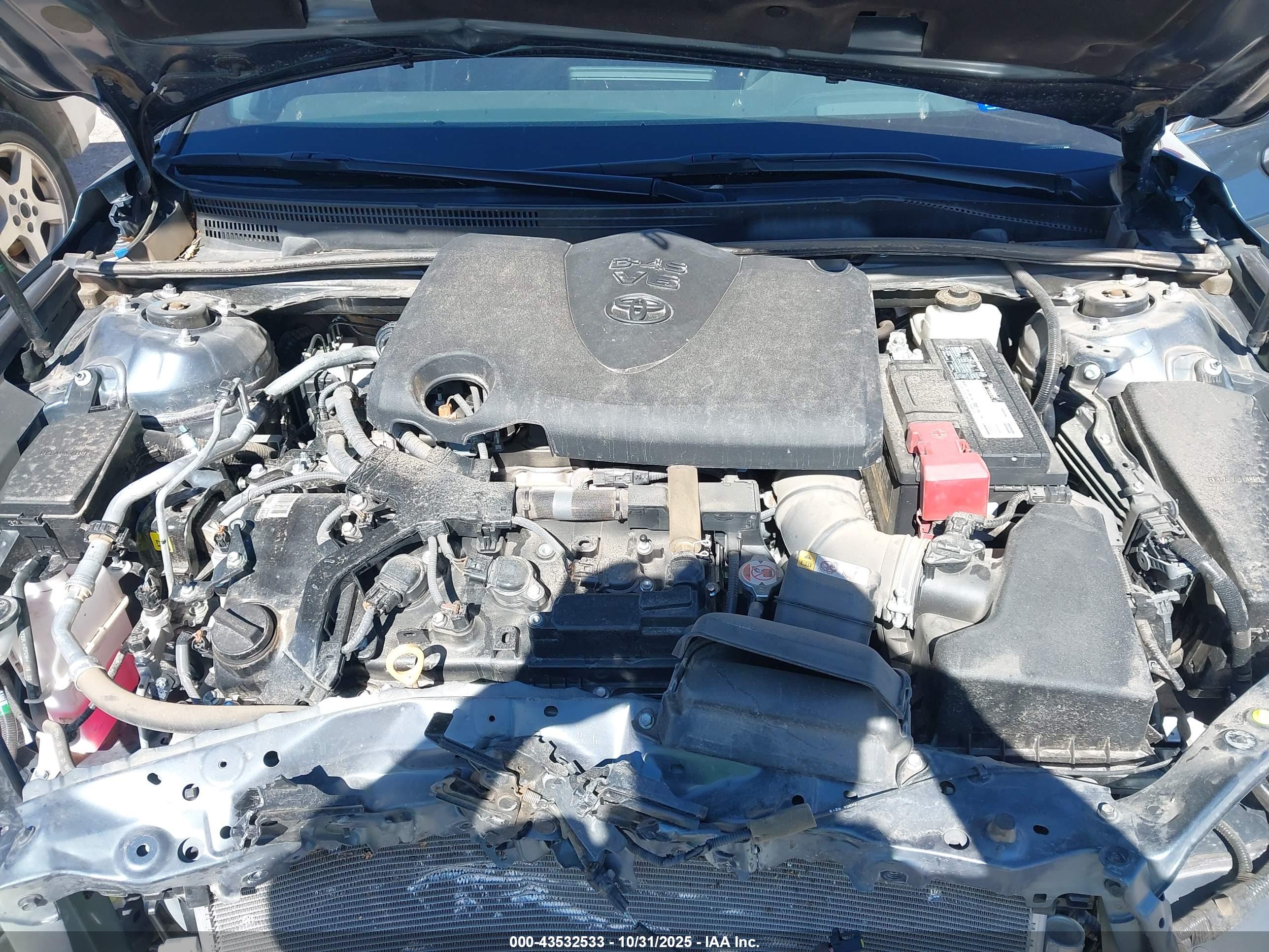 TOYOTA AVALON image 10