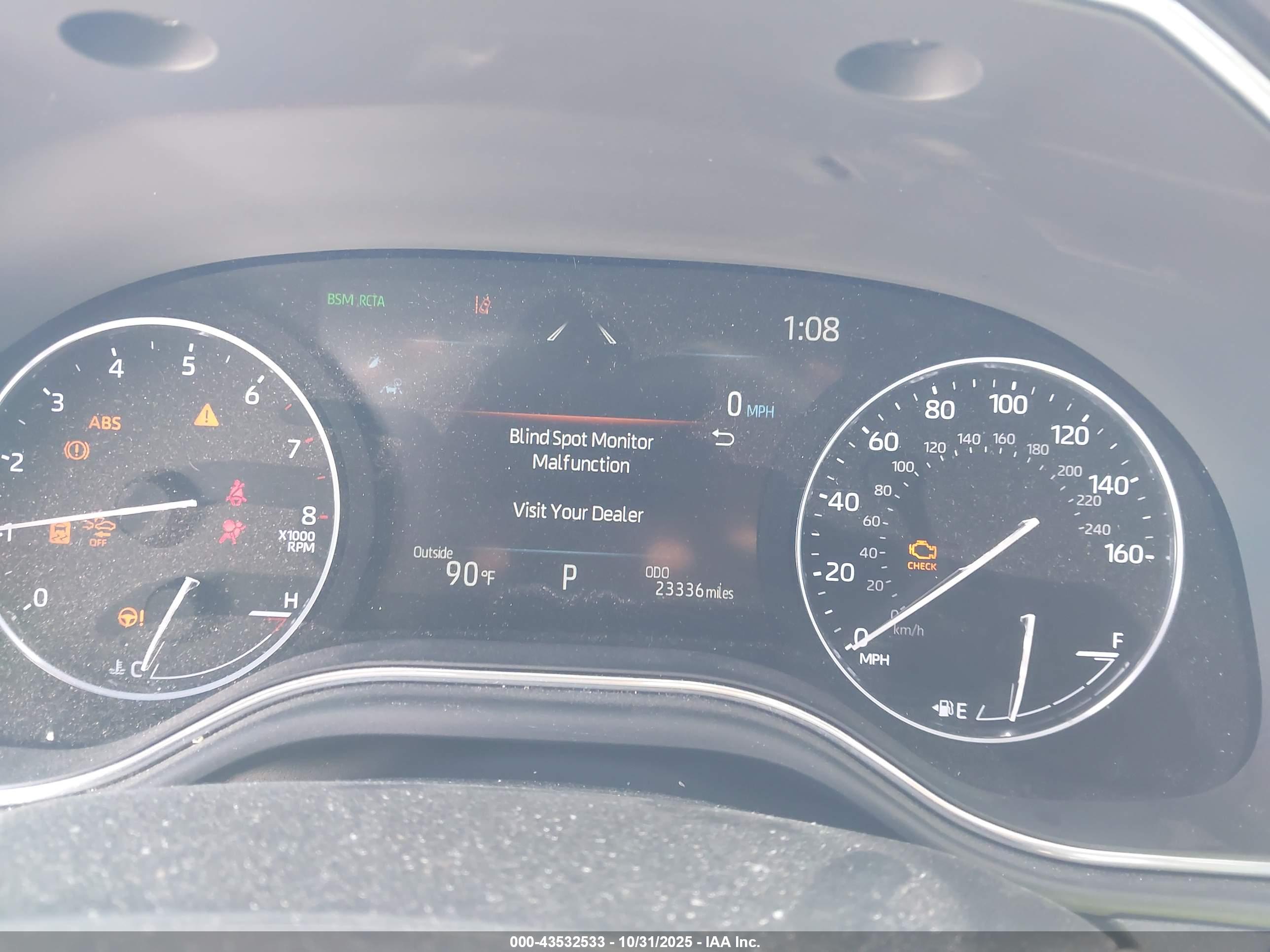 TOYOTA AVALON image 7