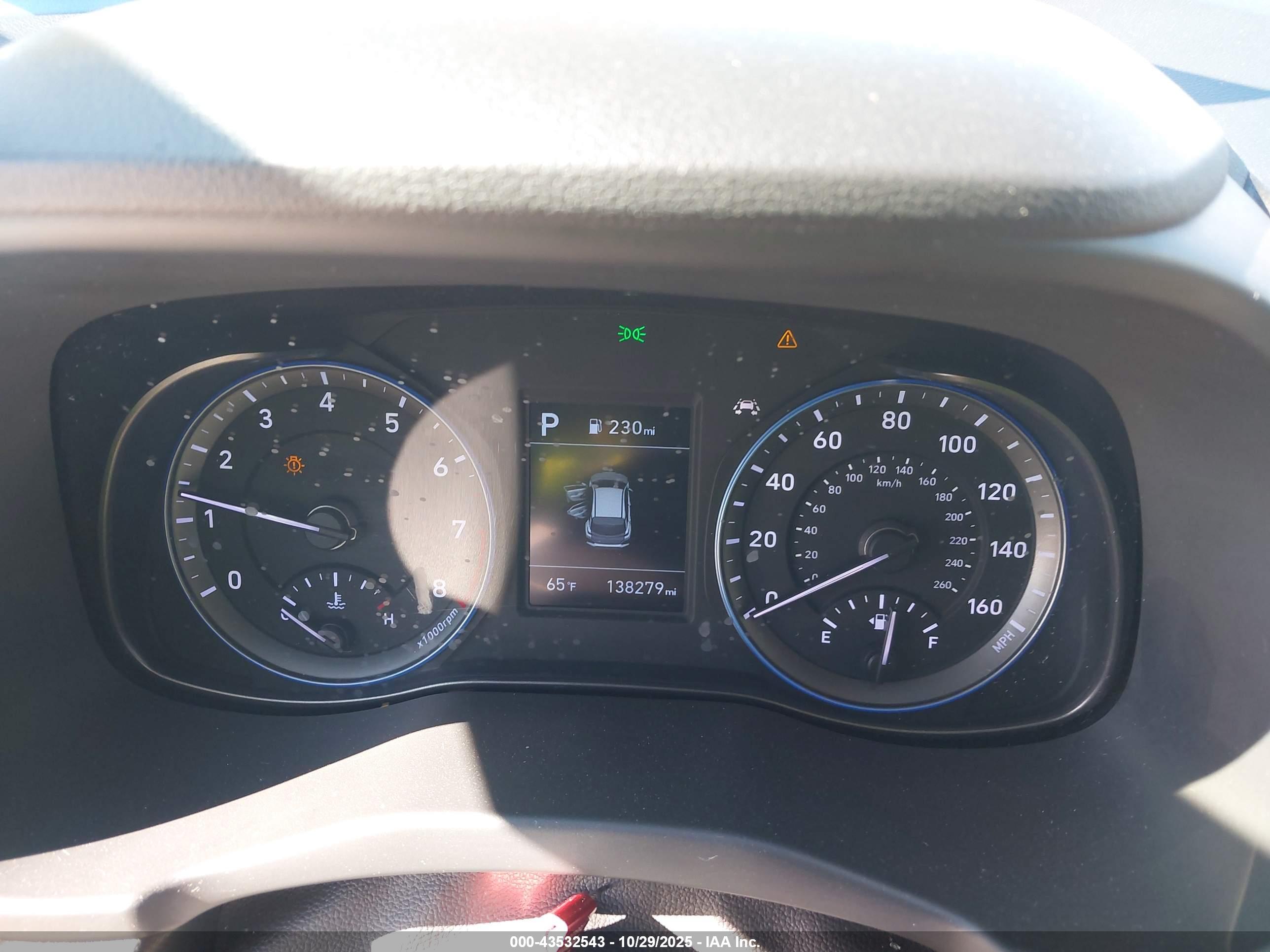 HYUNDAI KONA image 7
