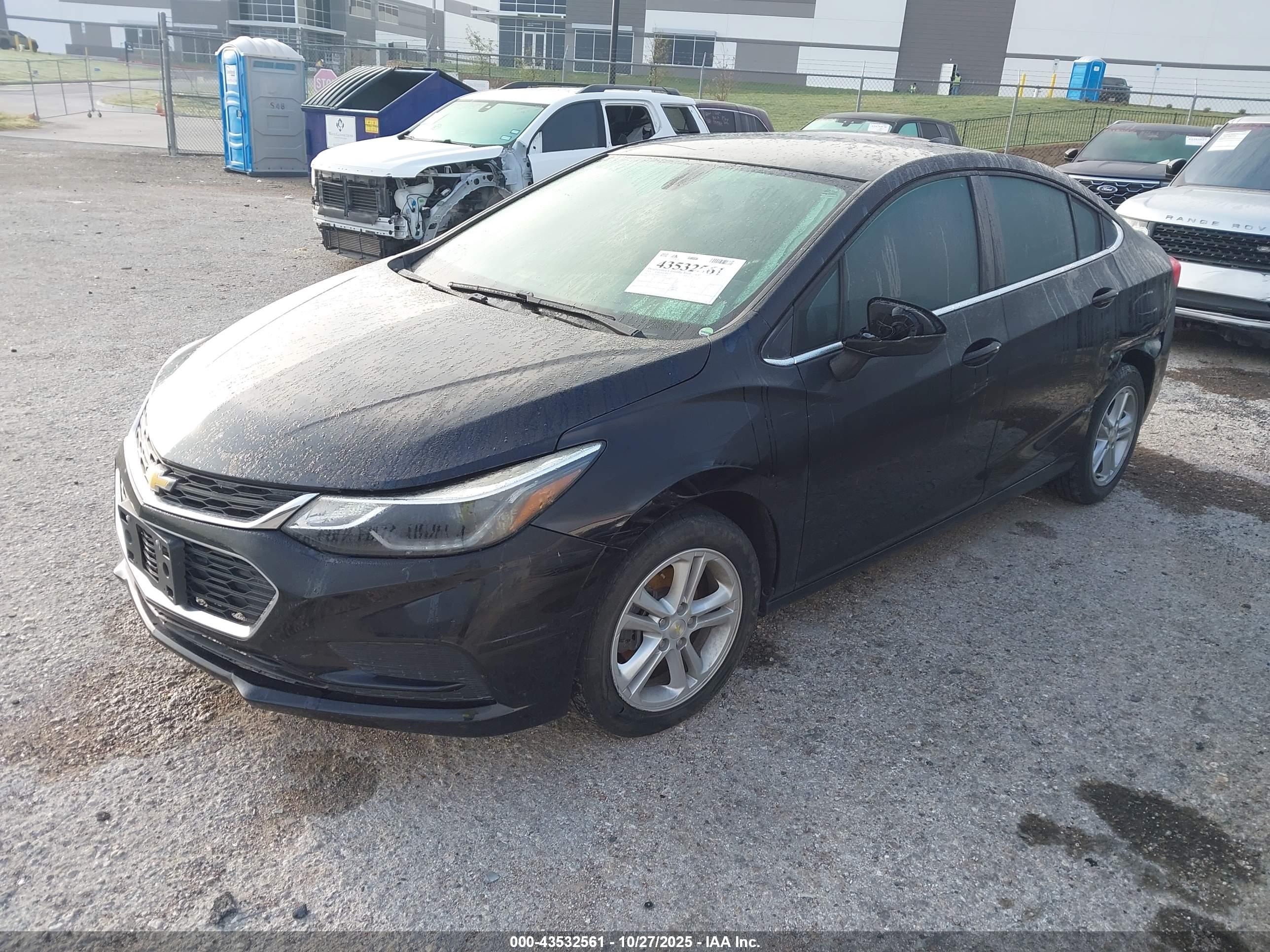 CHEVROLET CRUZE image 2