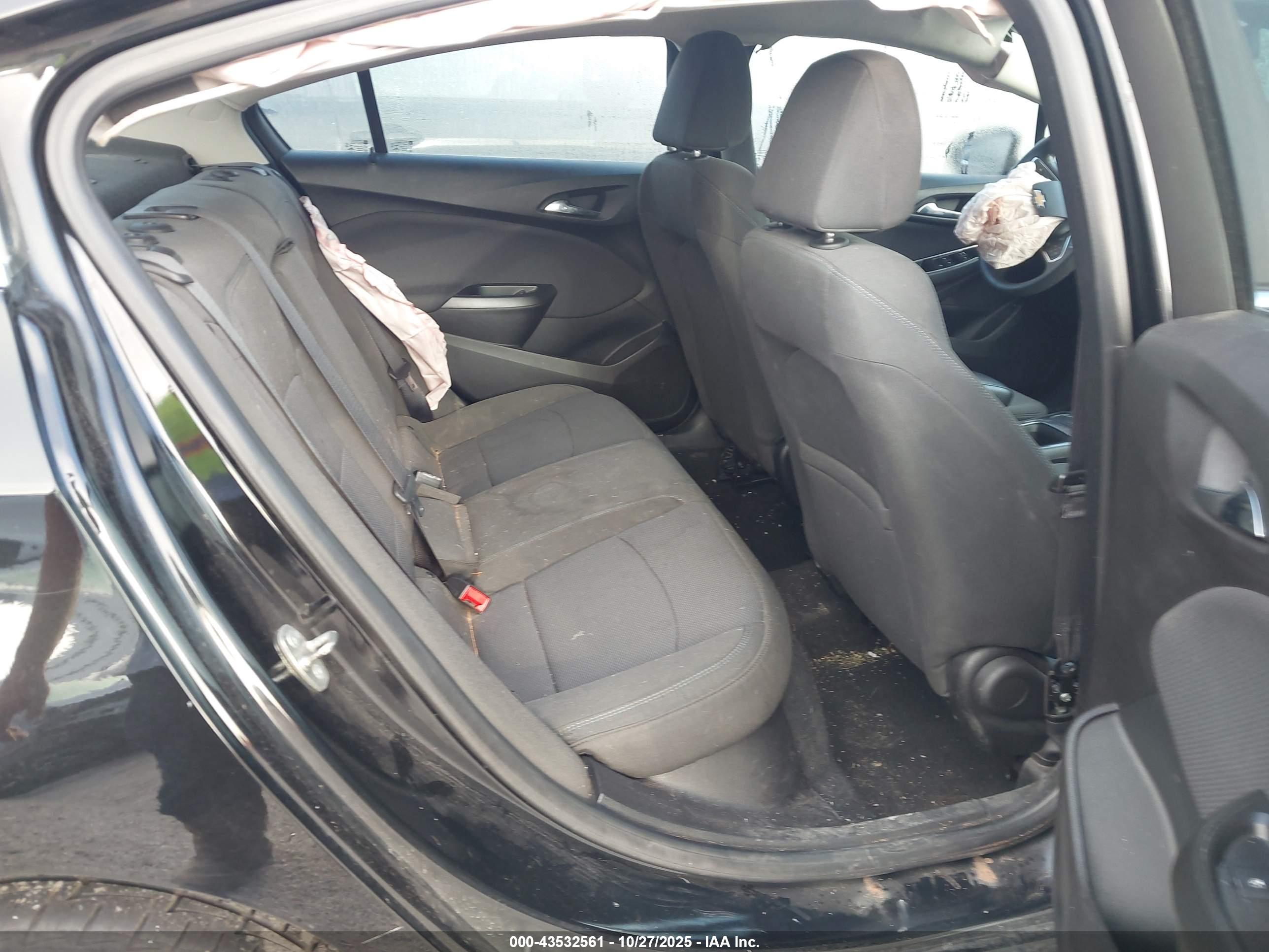 CHEVROLET CRUZE image 8