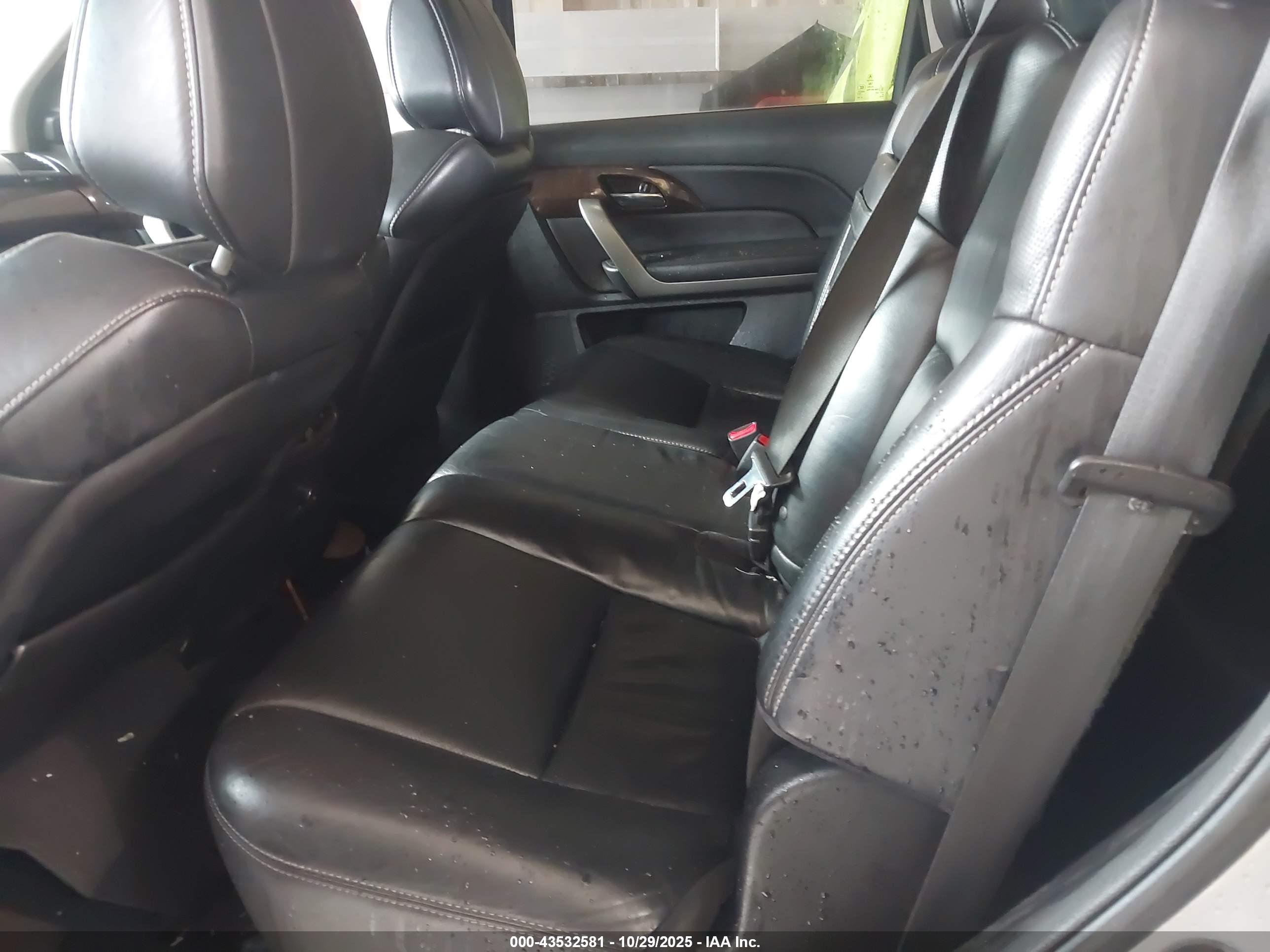 ACURA MDX image 8