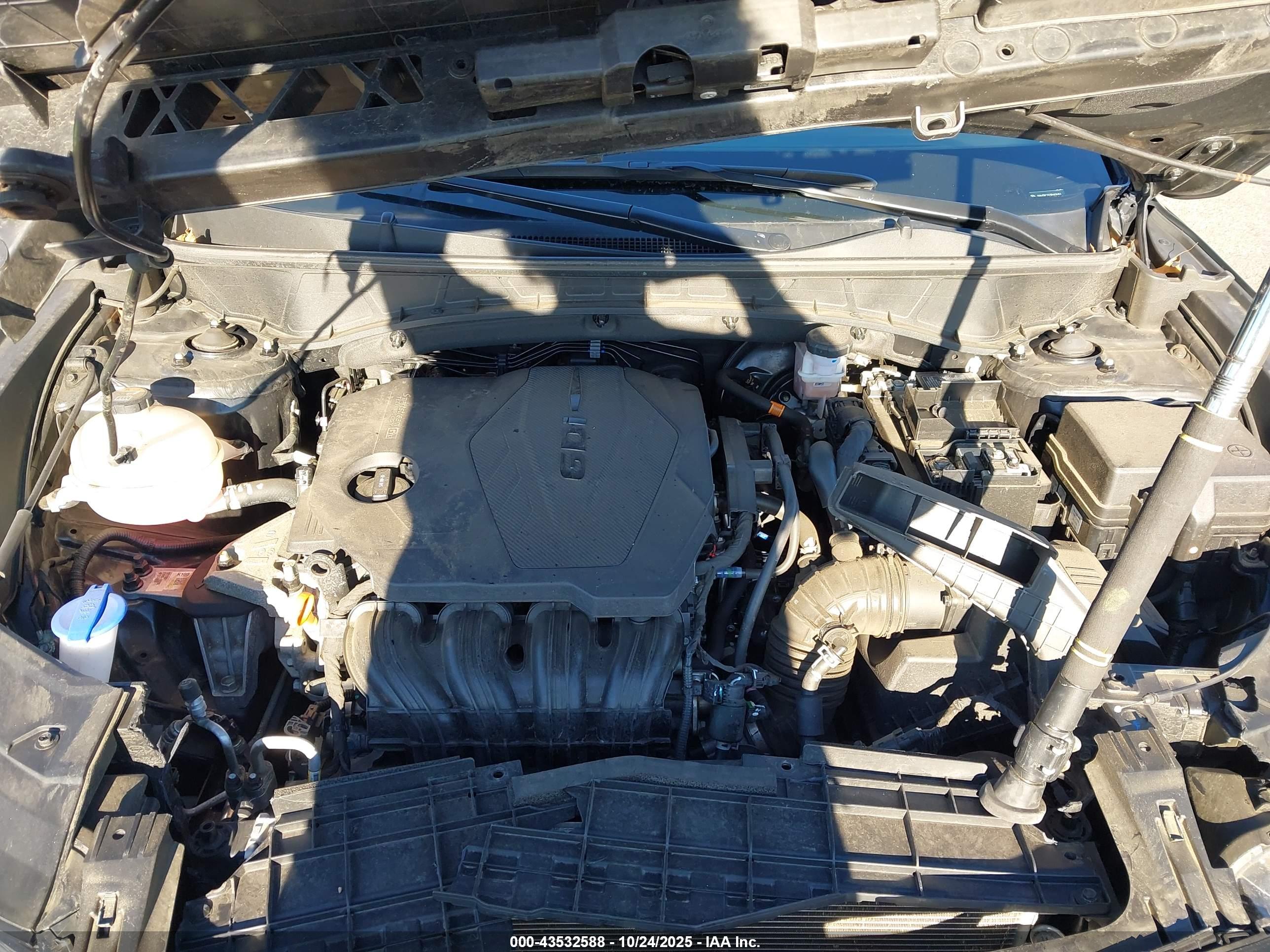 HYUNDAI TUCSON image 10